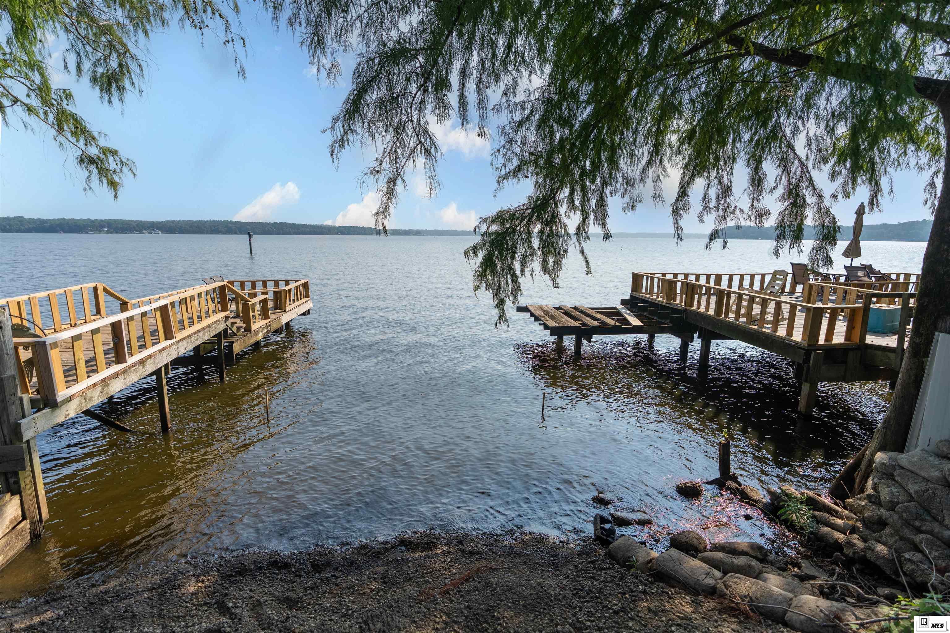224 Pleasure Island Road