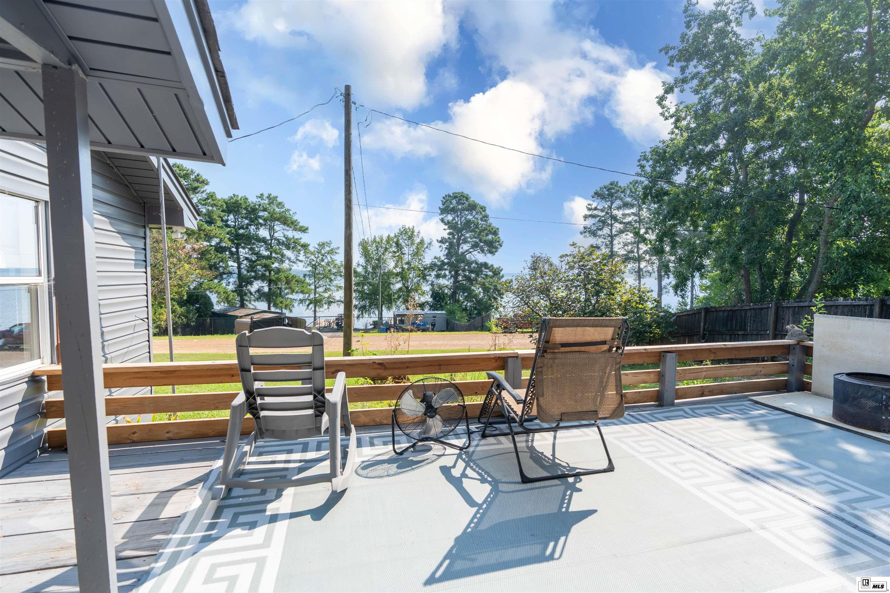 224 Pleasure Island Road