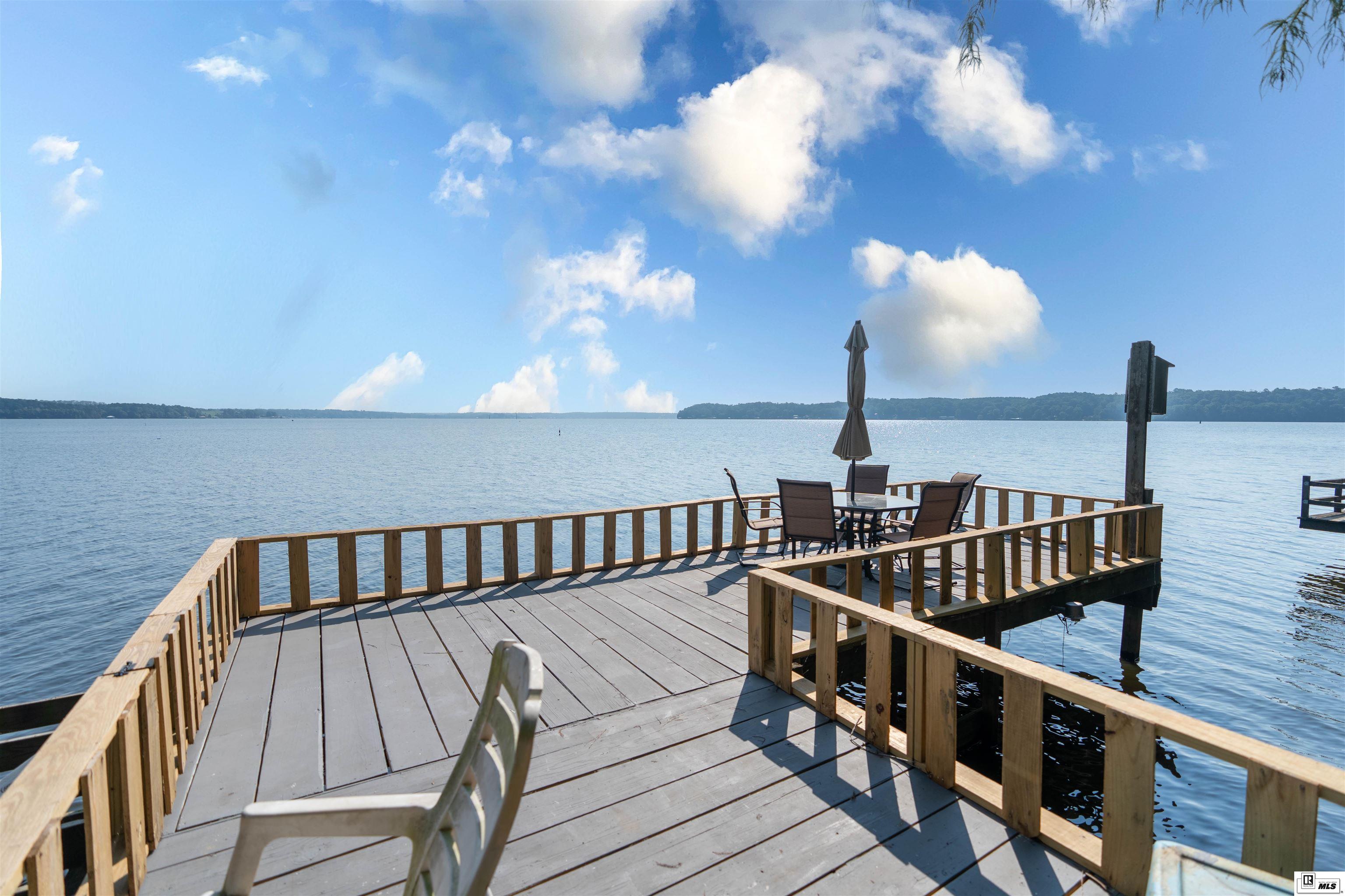 224 Pleasure Island Road