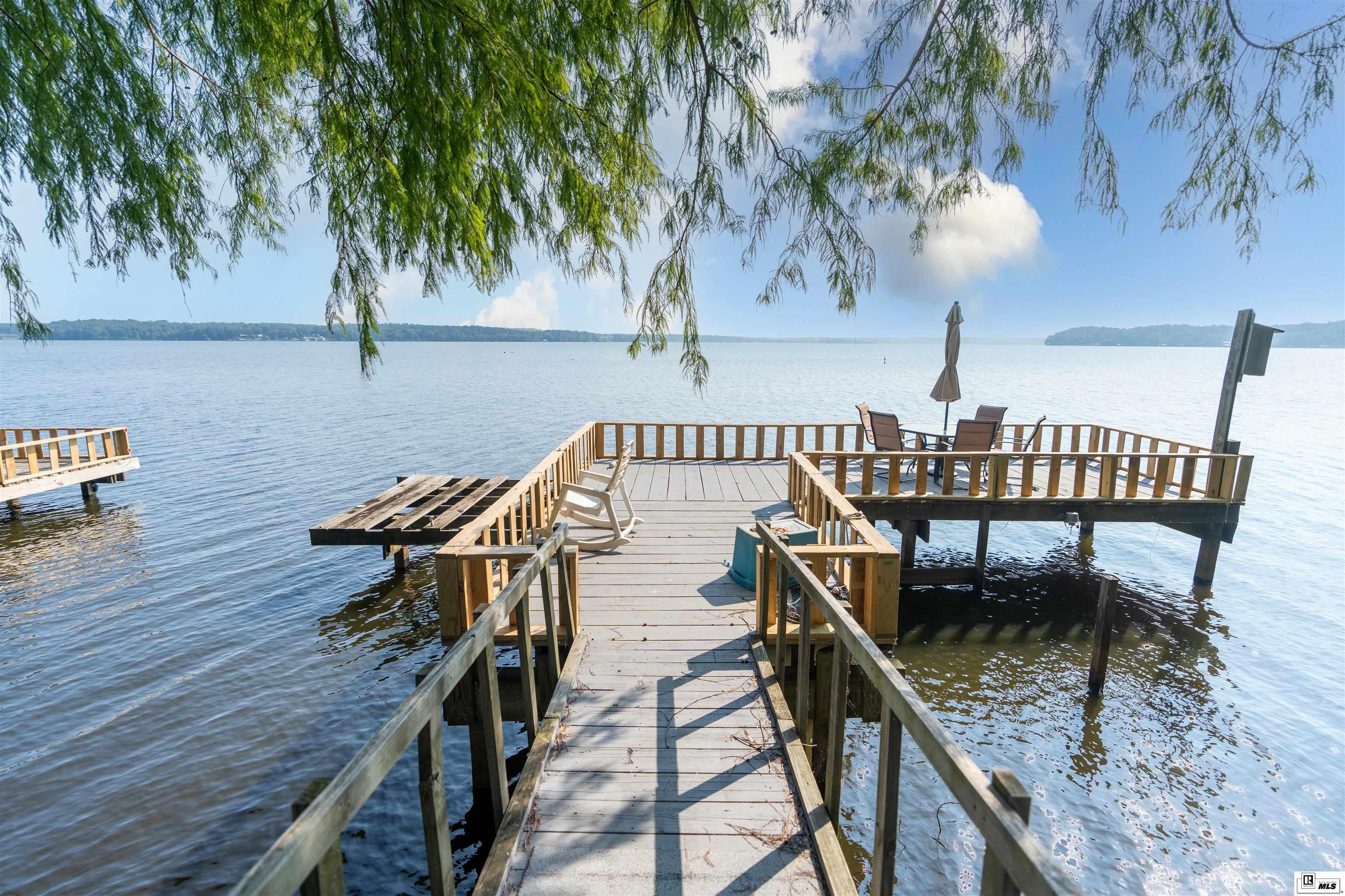 224 Pleasure Island Road