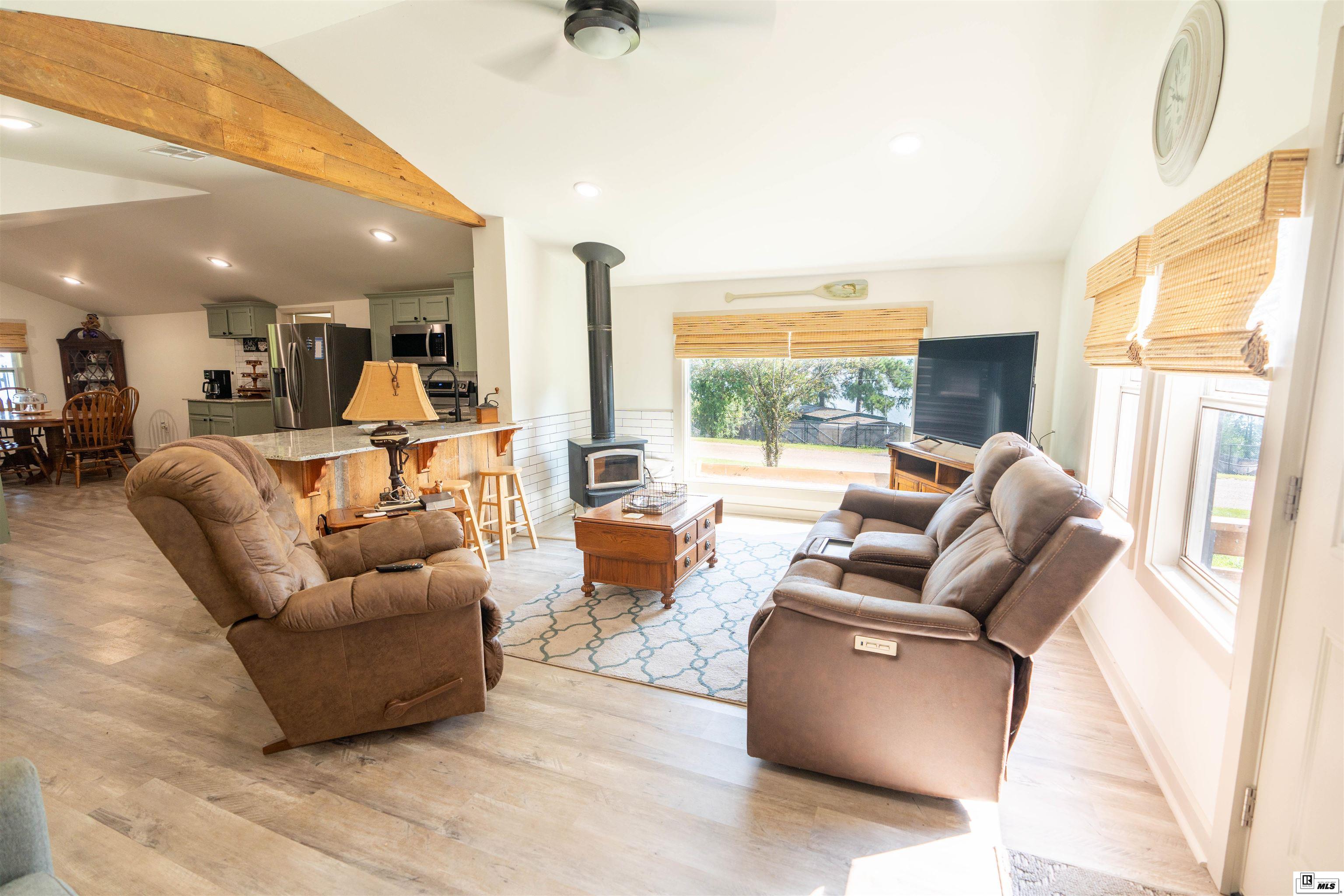 224 Pleasure Island Road