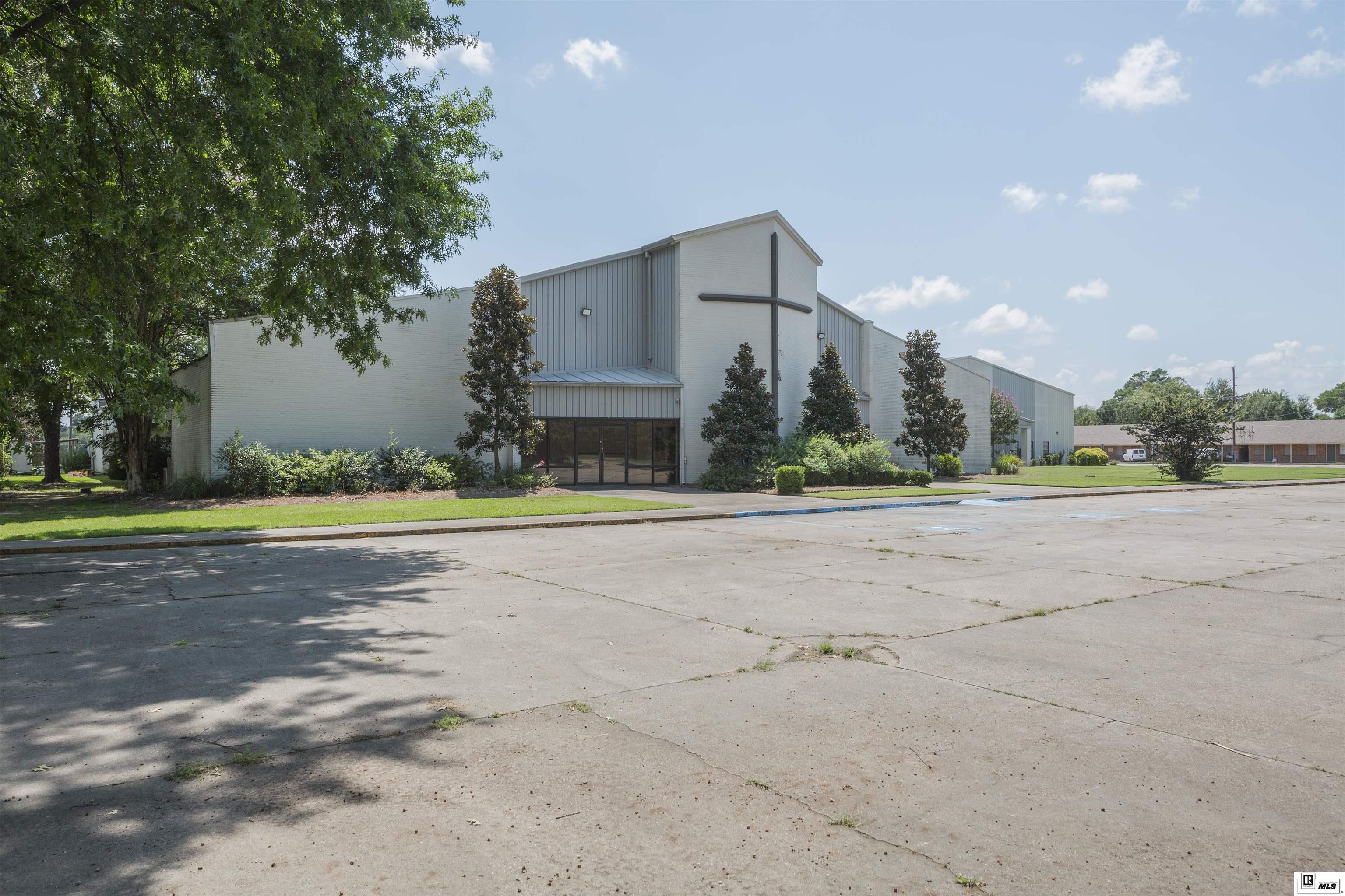 4300 Loop Road