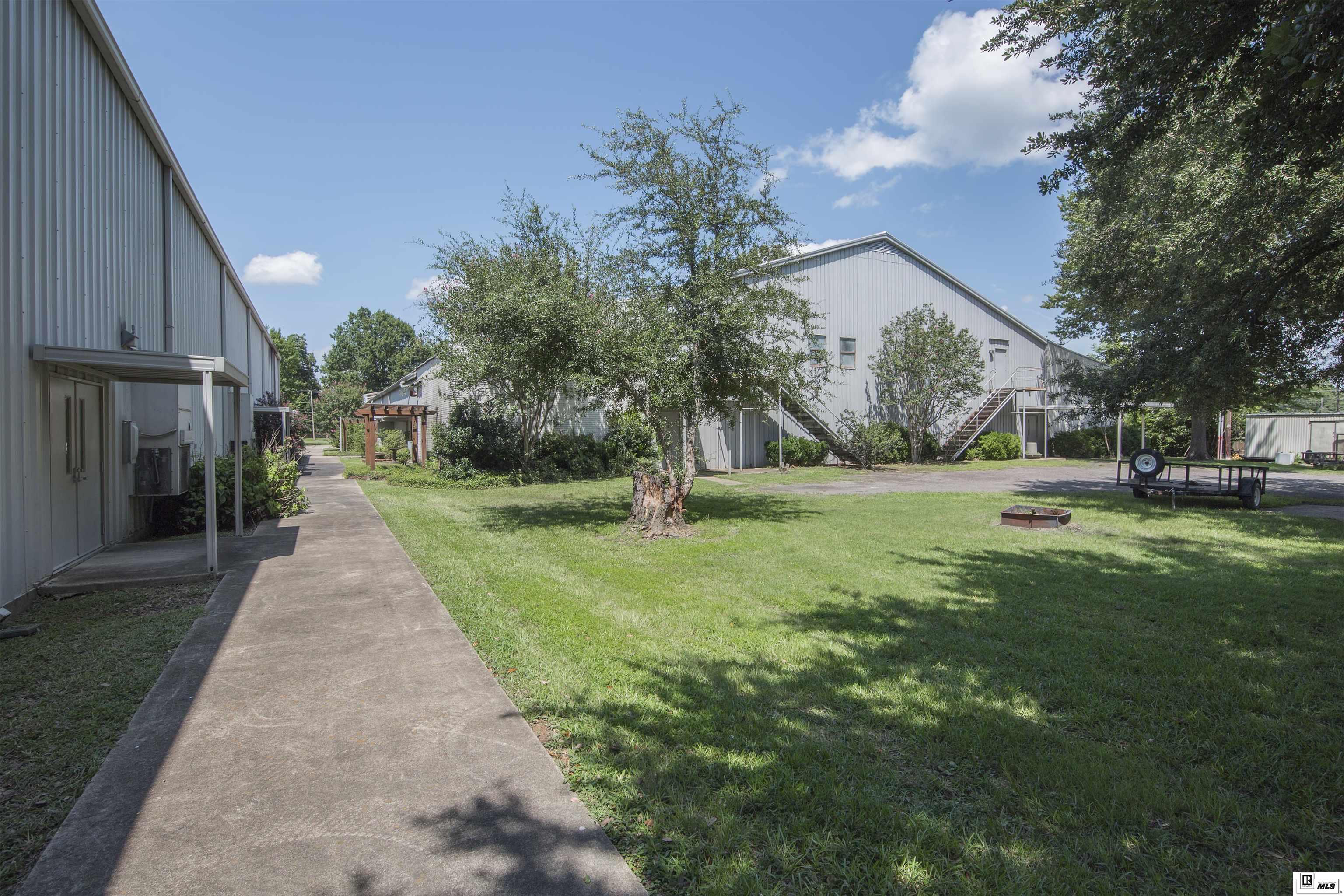 4300 Loop Road