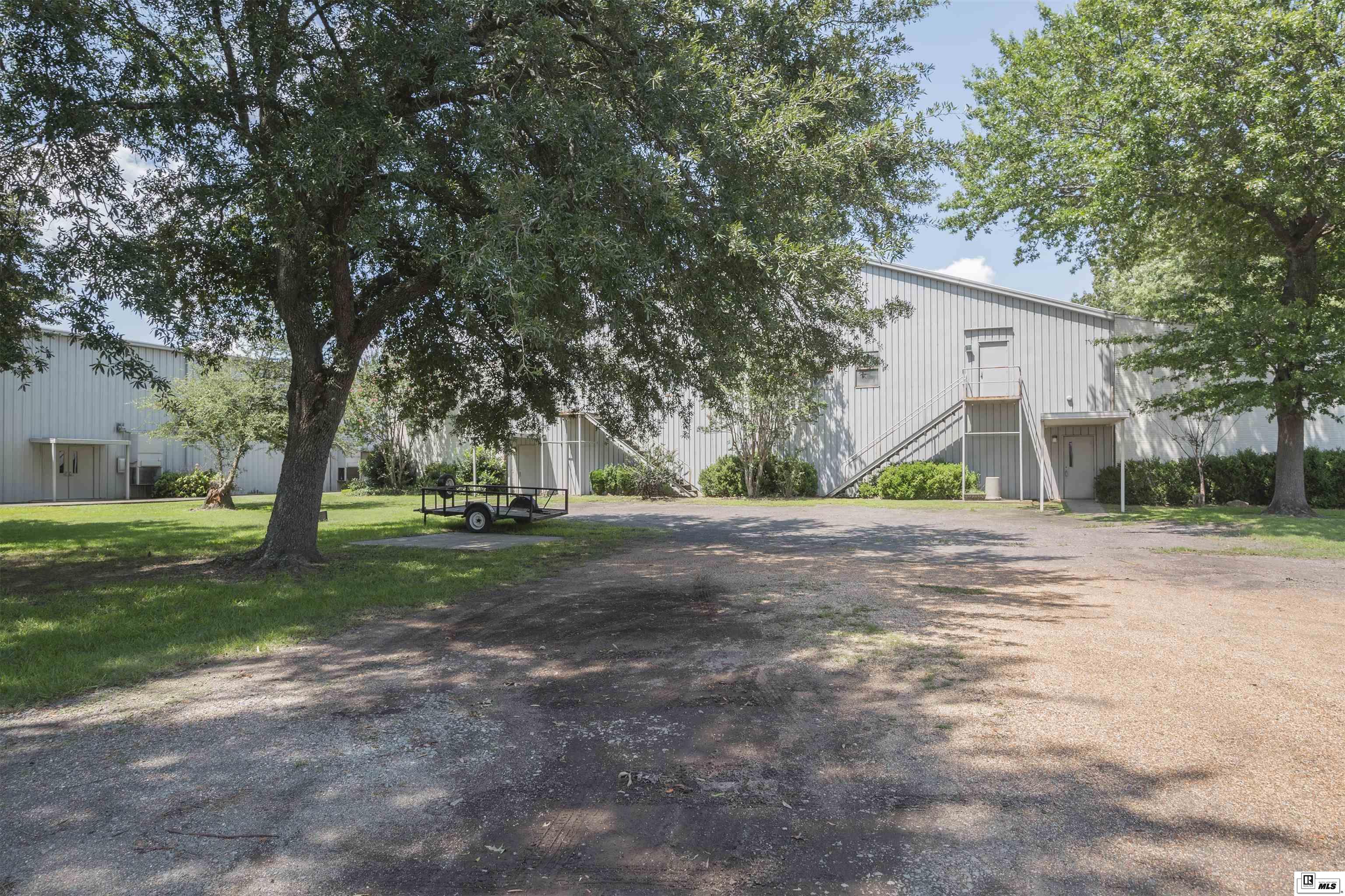 4300 Loop Road