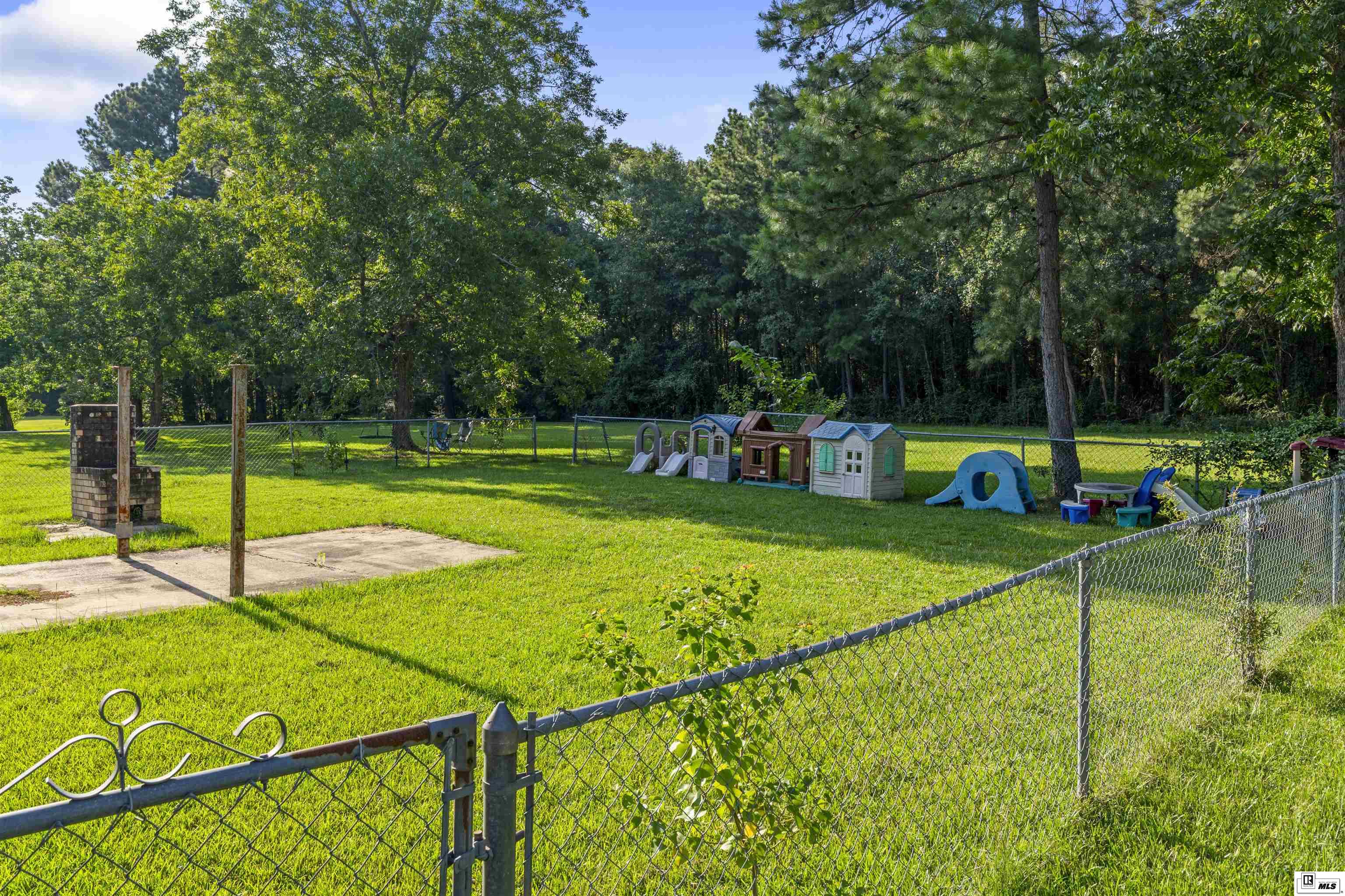 5568 Highway 126