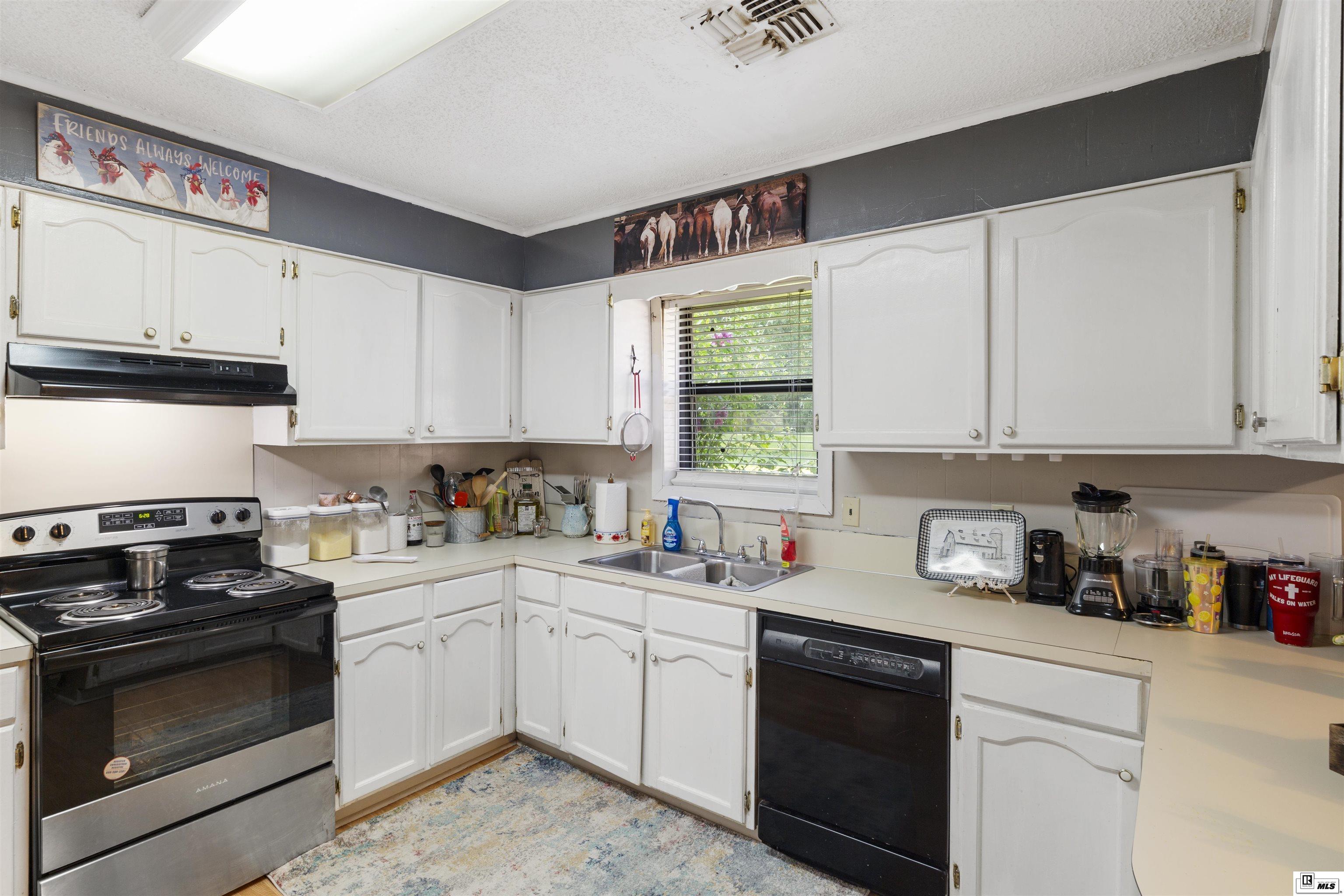 5568 Highway 126