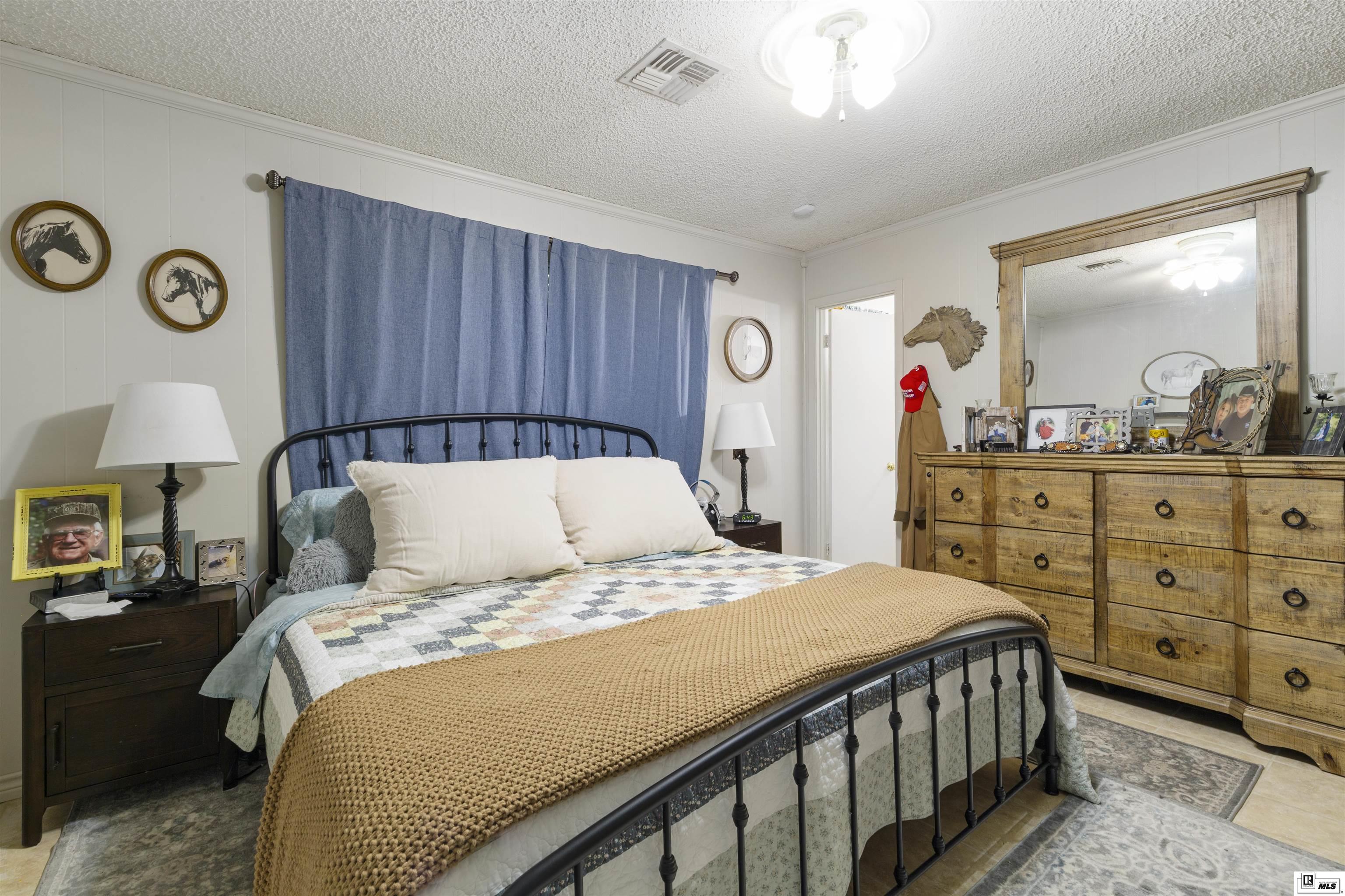 5568 Highway 126
