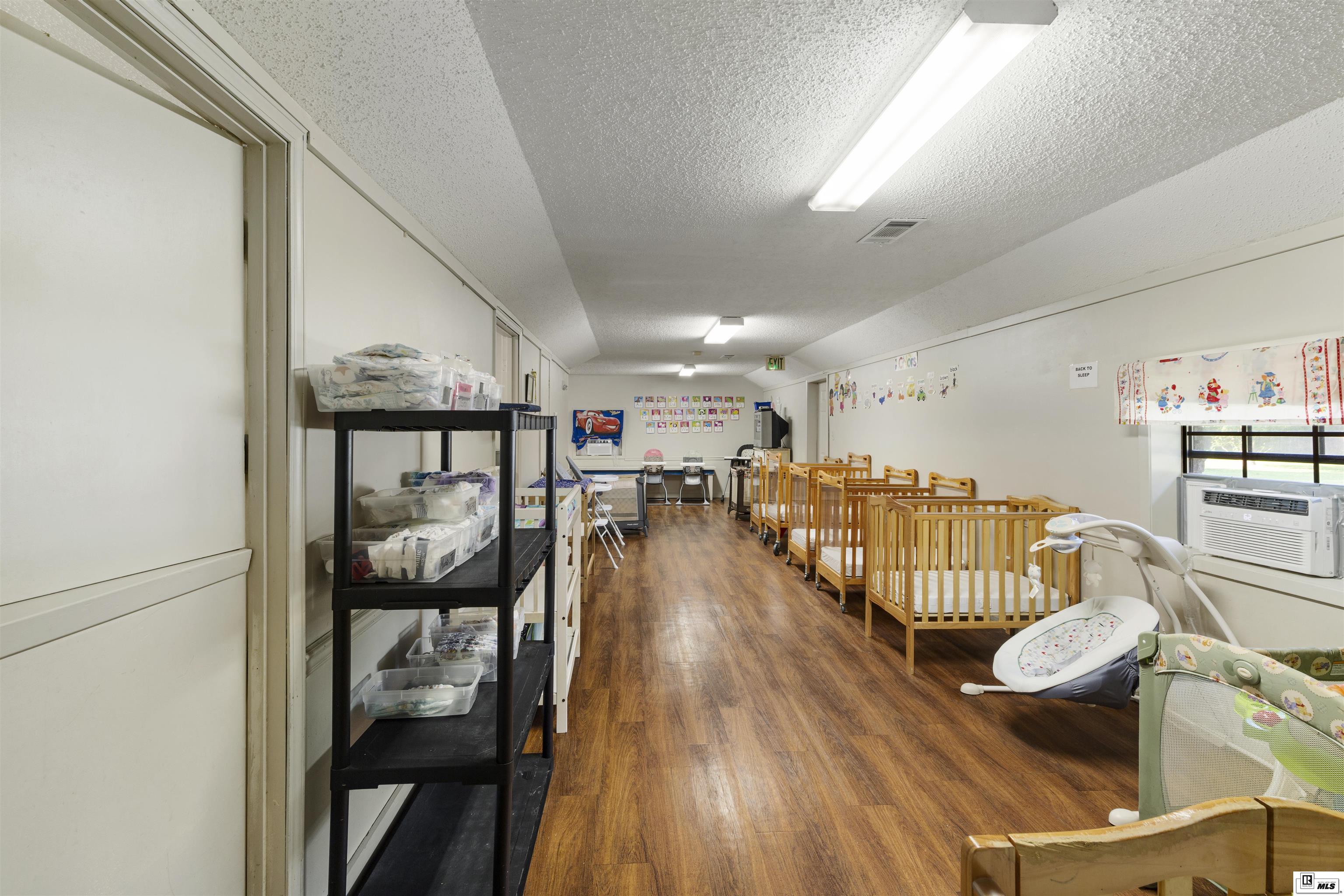 5568 Highway 126
