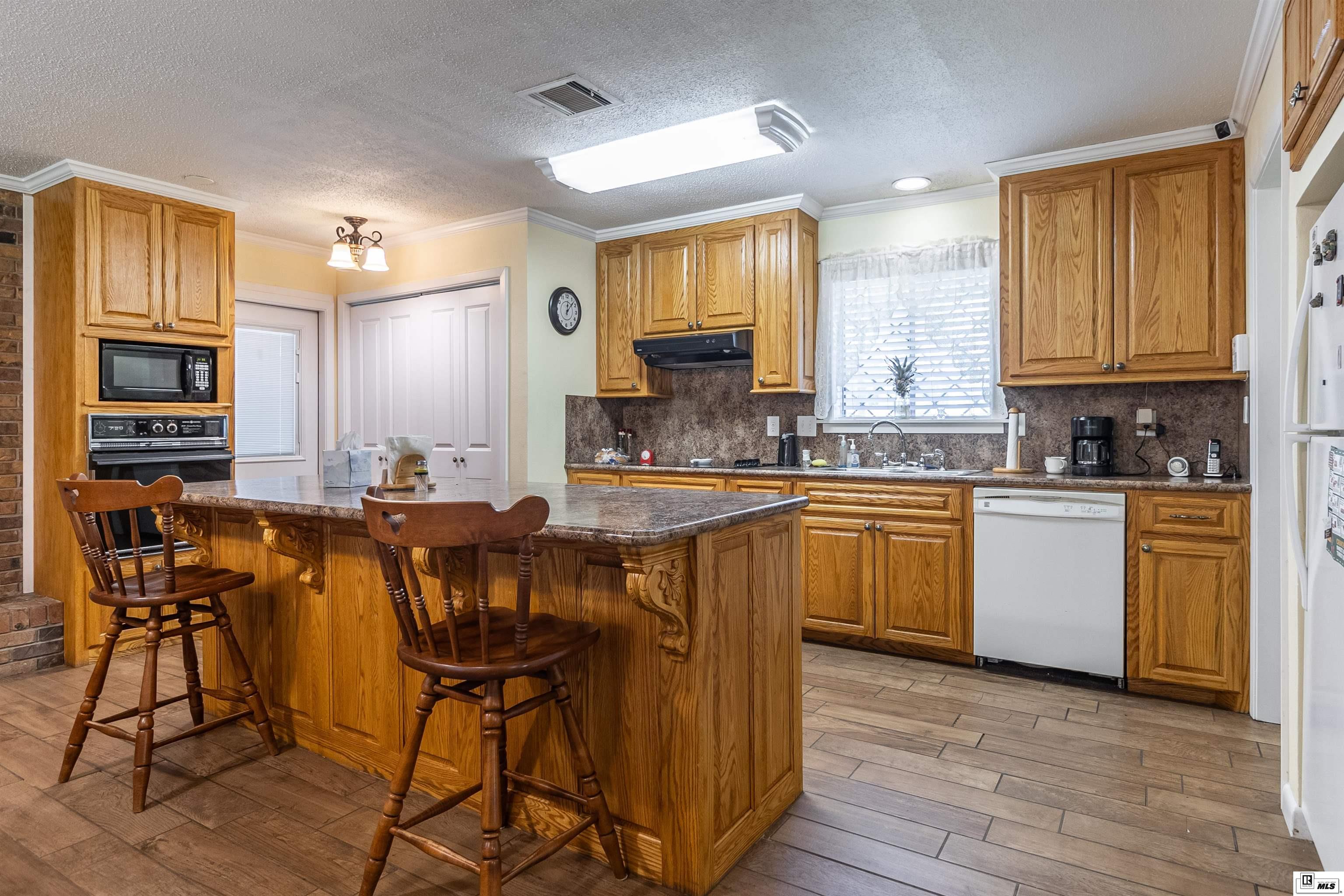 23 Willow Drive