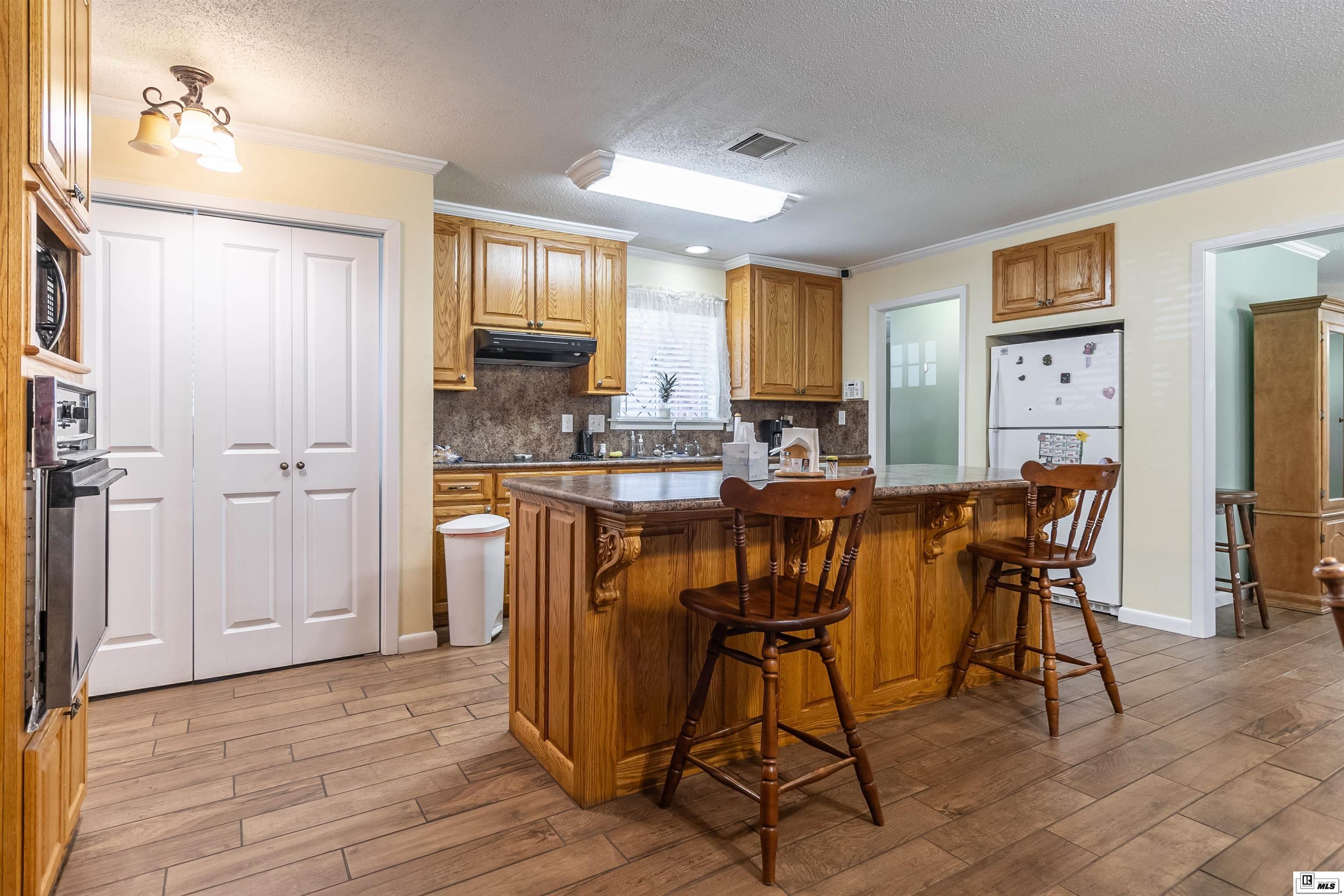 23 Willow Drive
