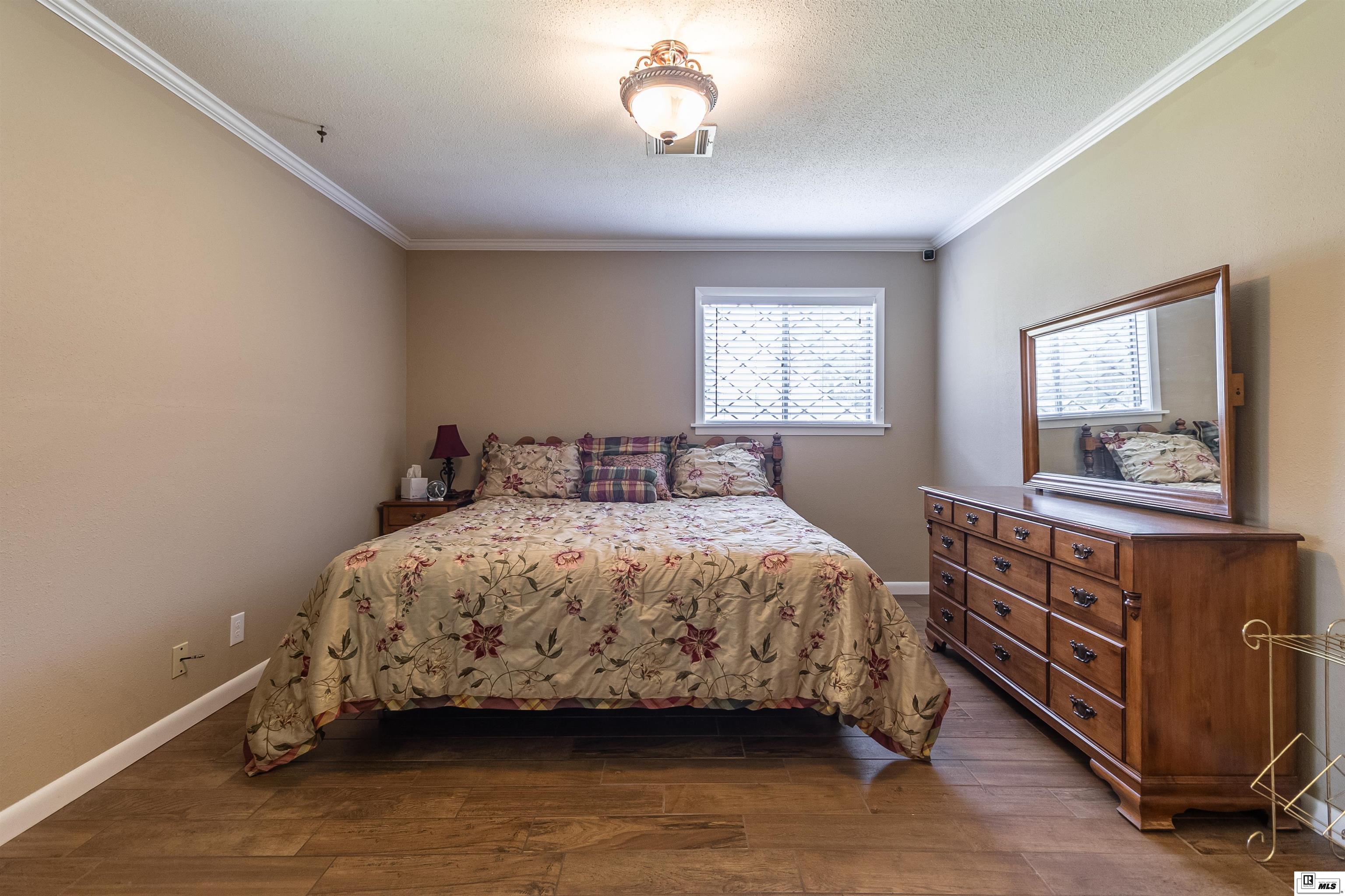 23 Willow Drive