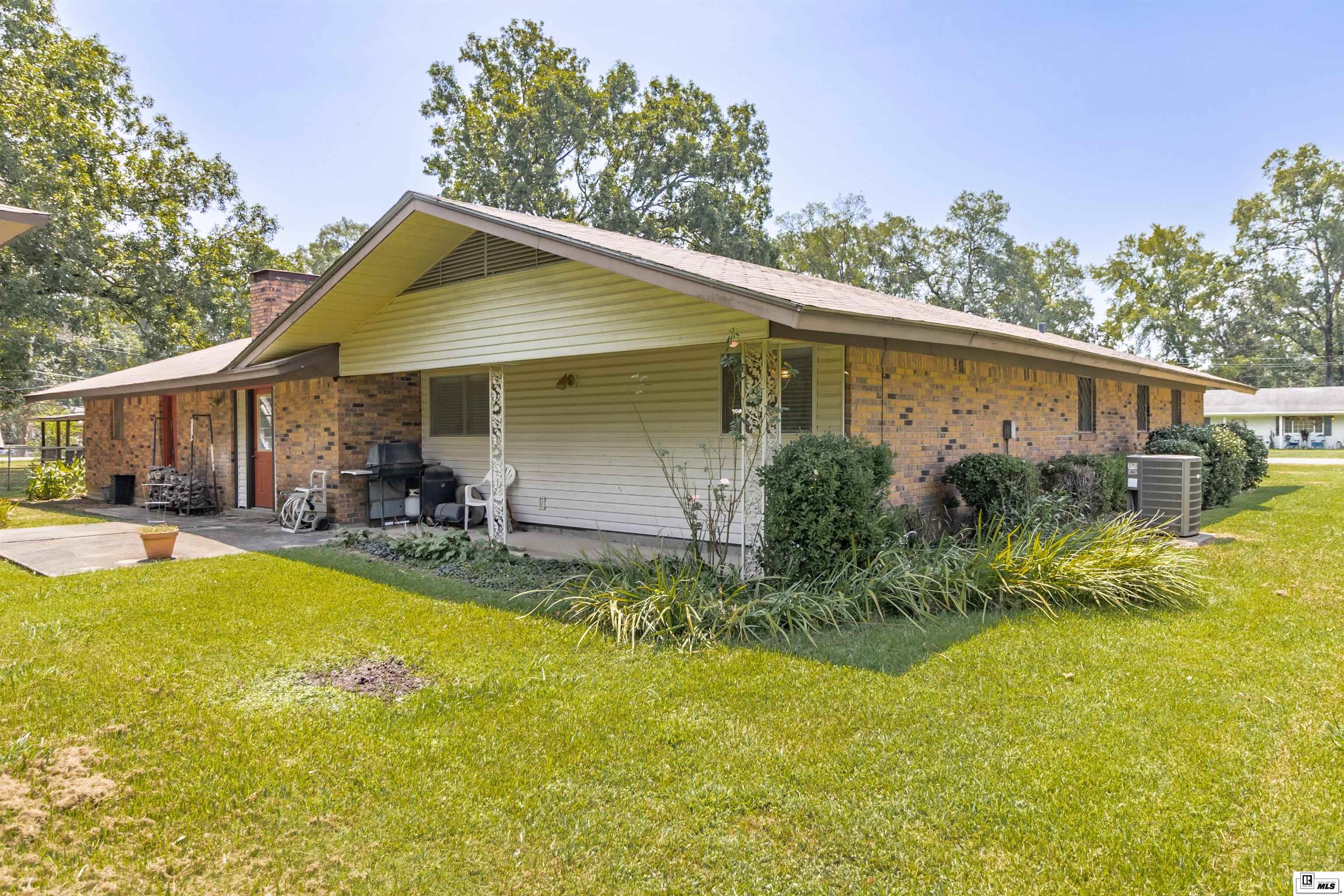 23 Willow Drive