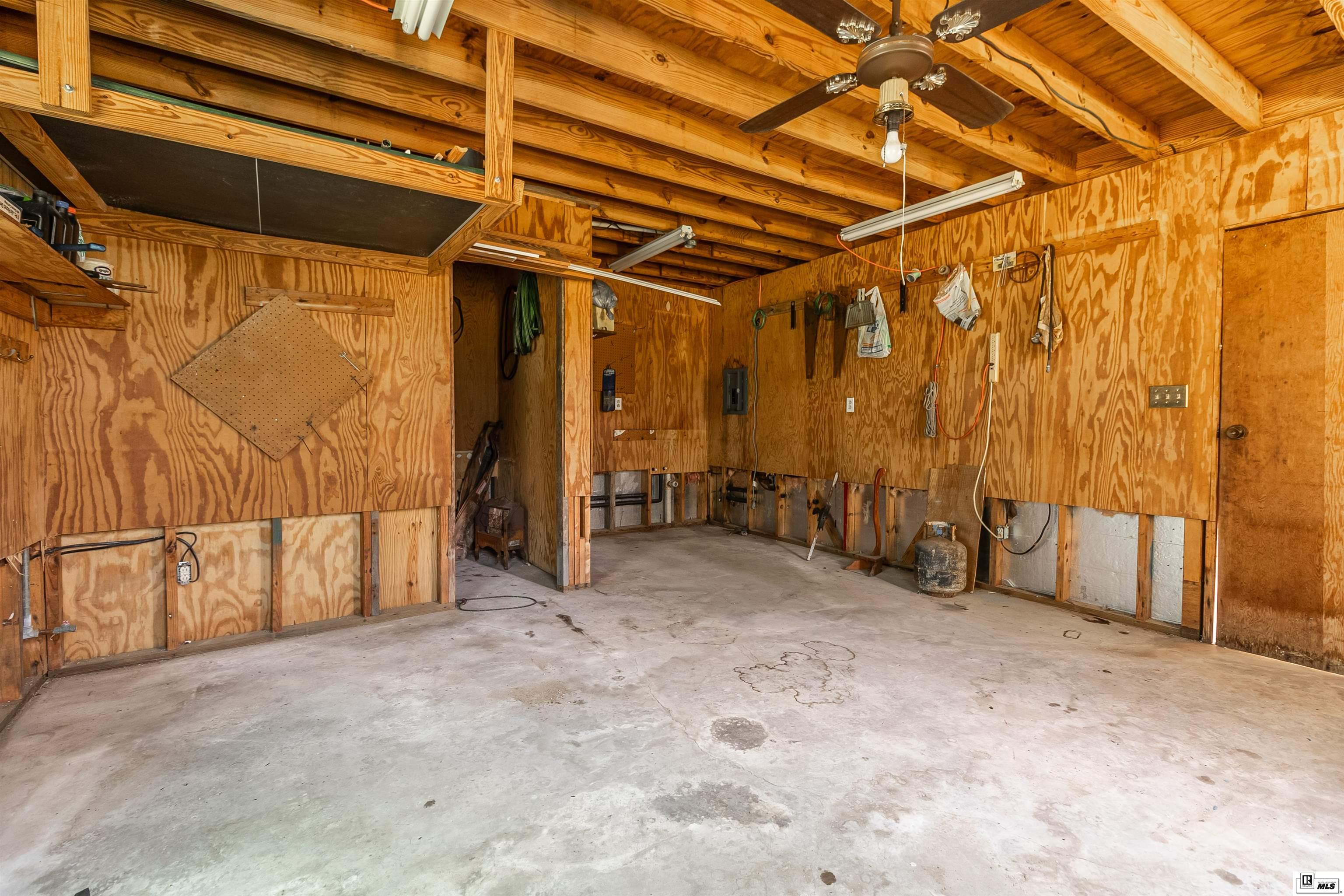 23 Willow Drive