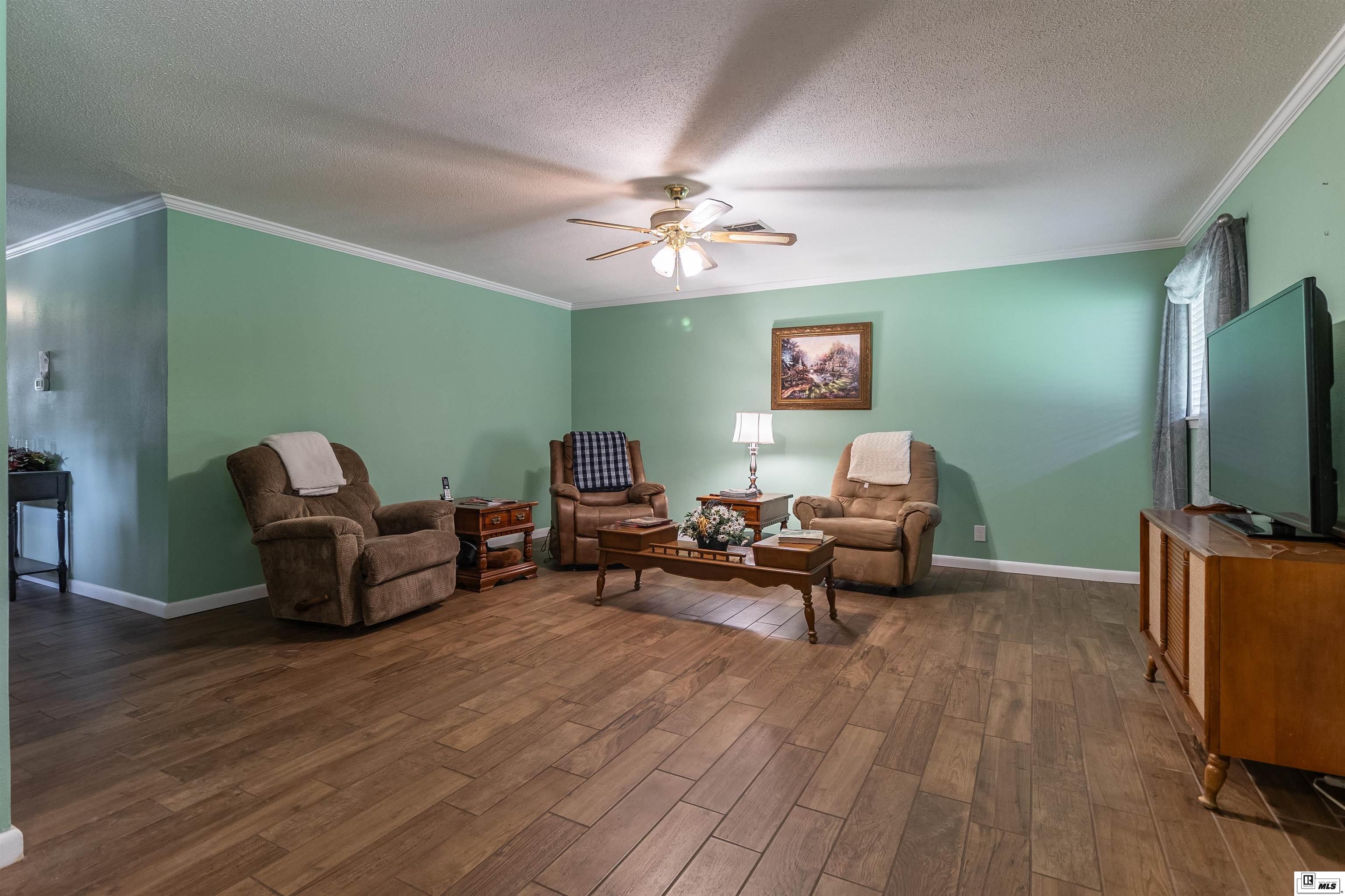 23 Willow Drive