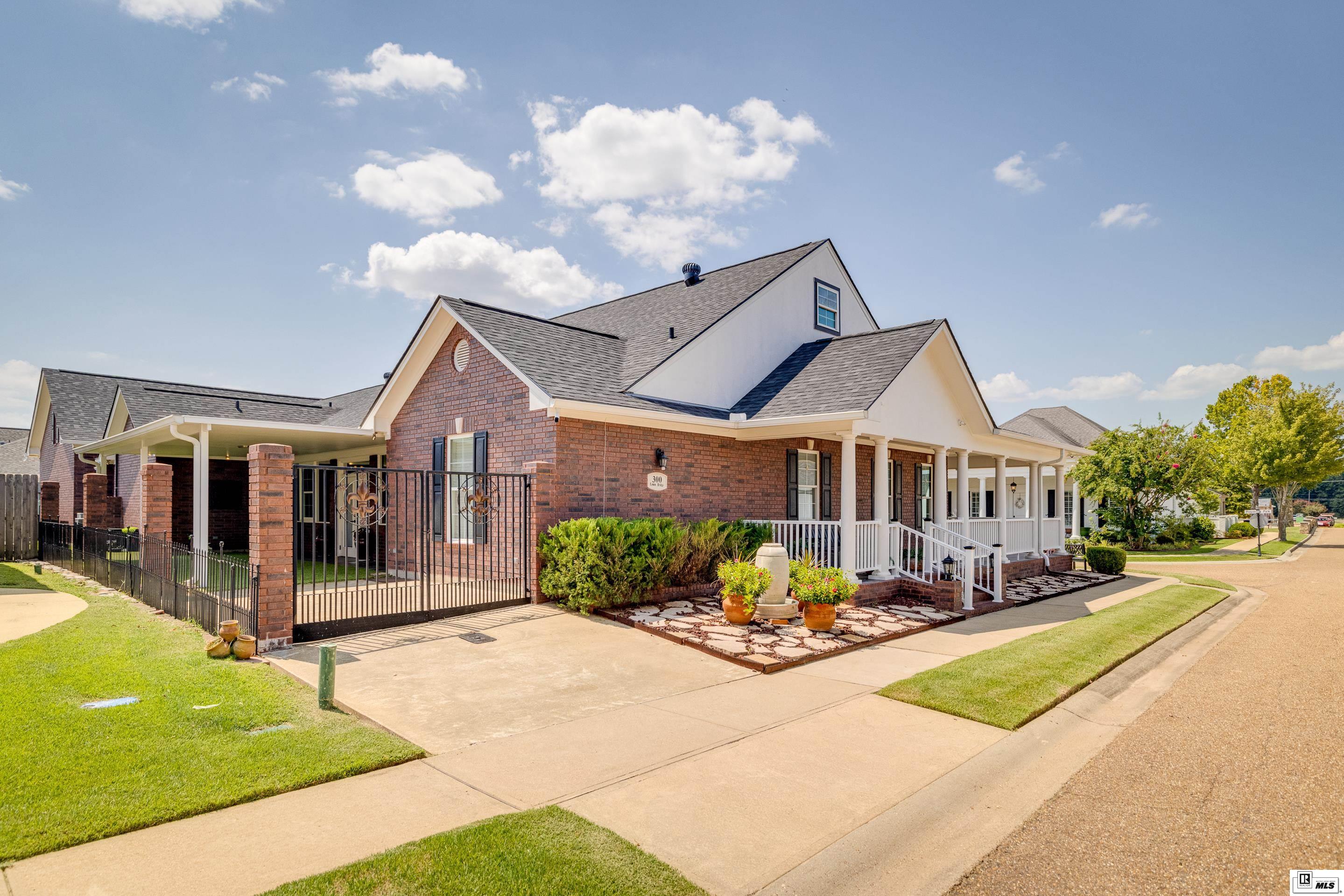 300 Lenox Bridge Road