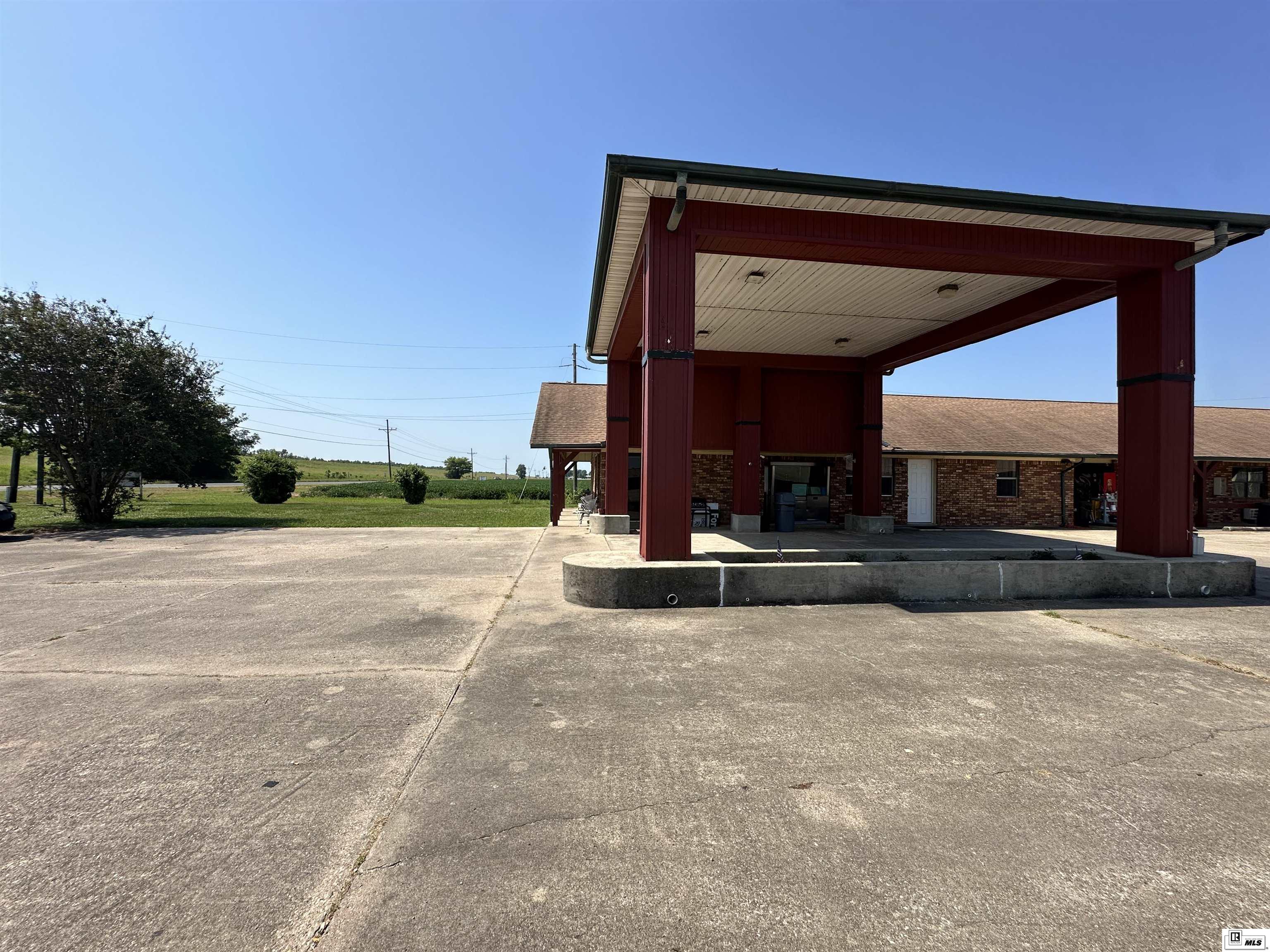 9634 Highway 65 S