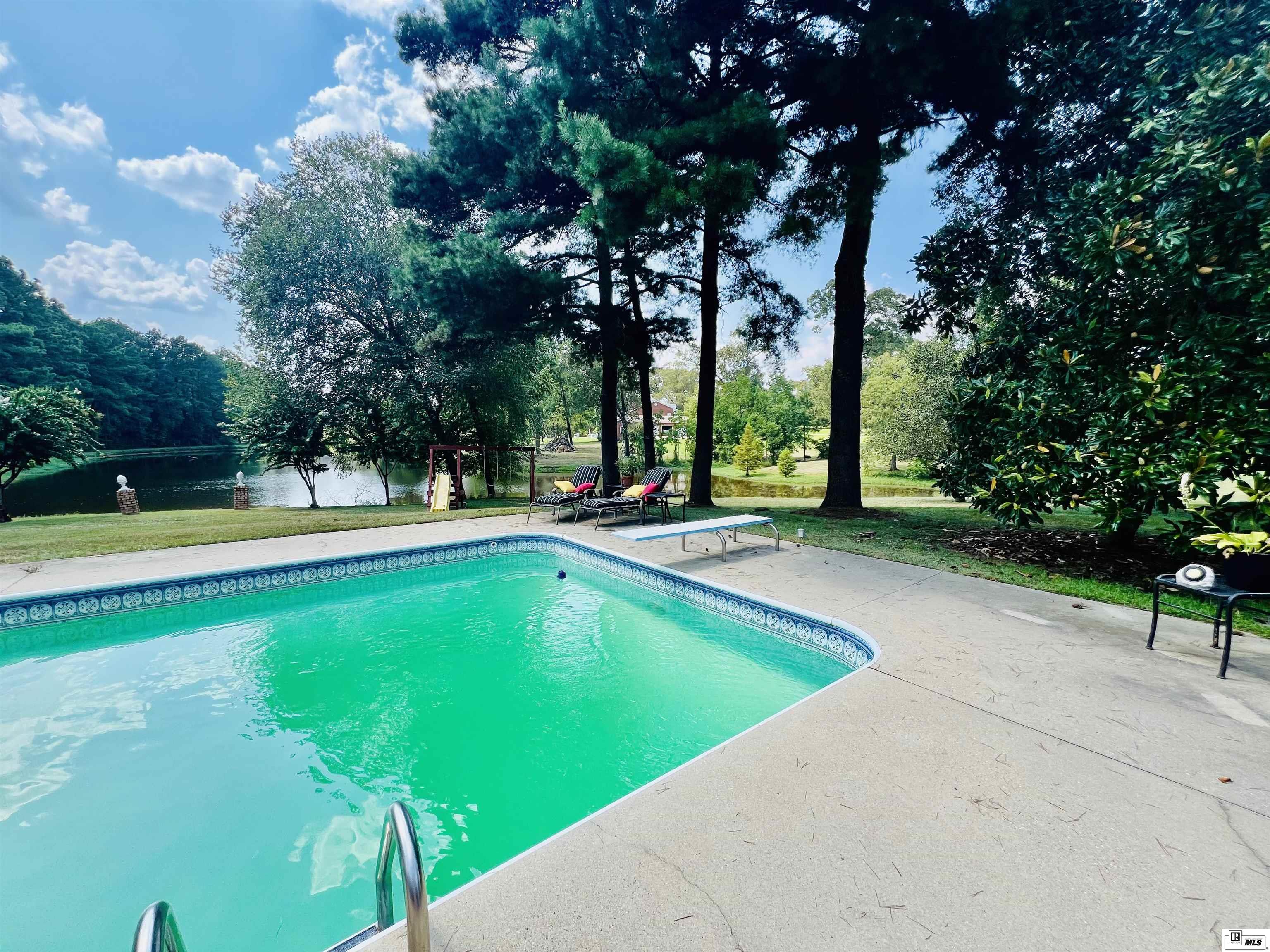 101 Kendall Ridge Drive