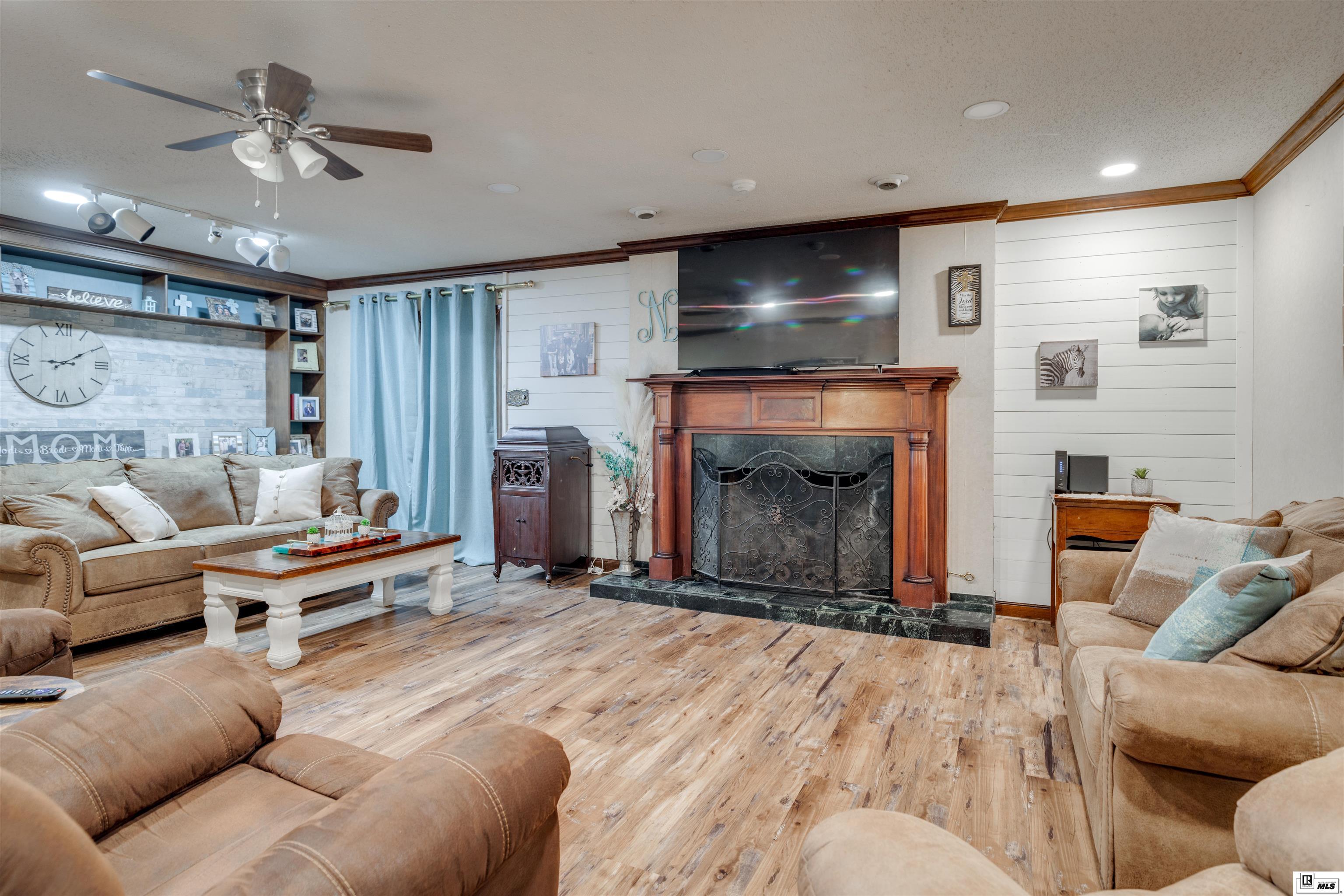 2108 Gemini Circle