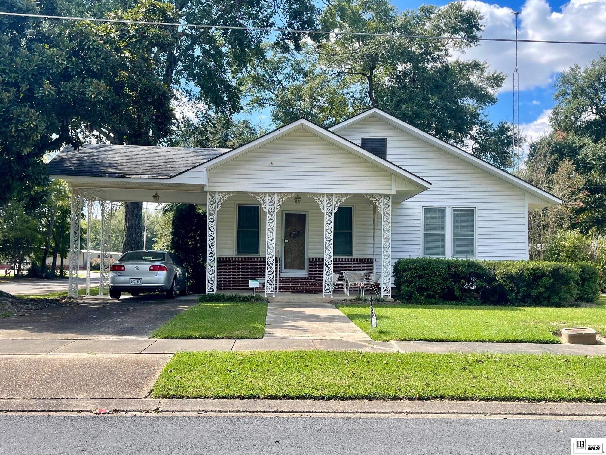 2010 West Street