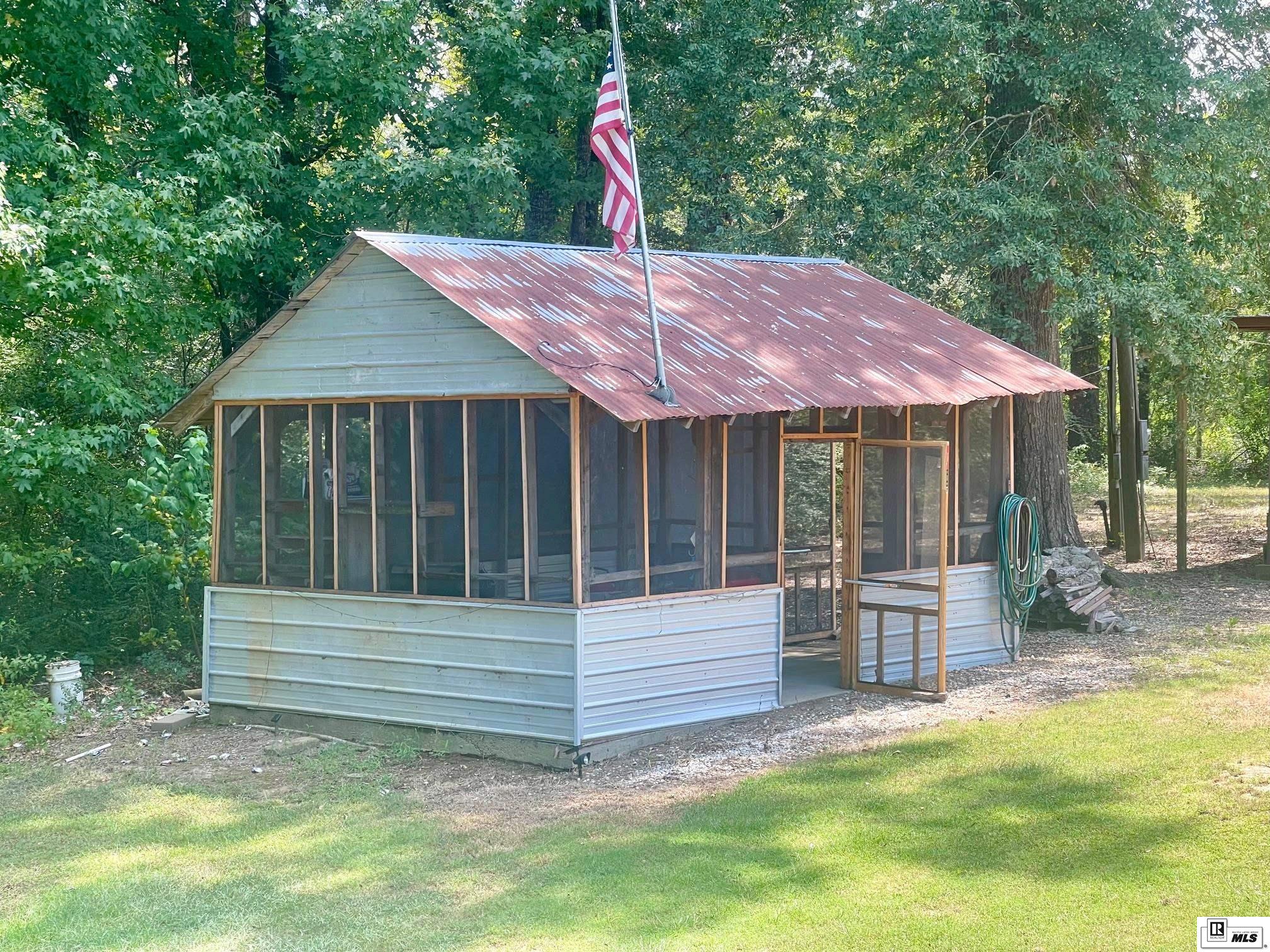 296 Julian King Road
