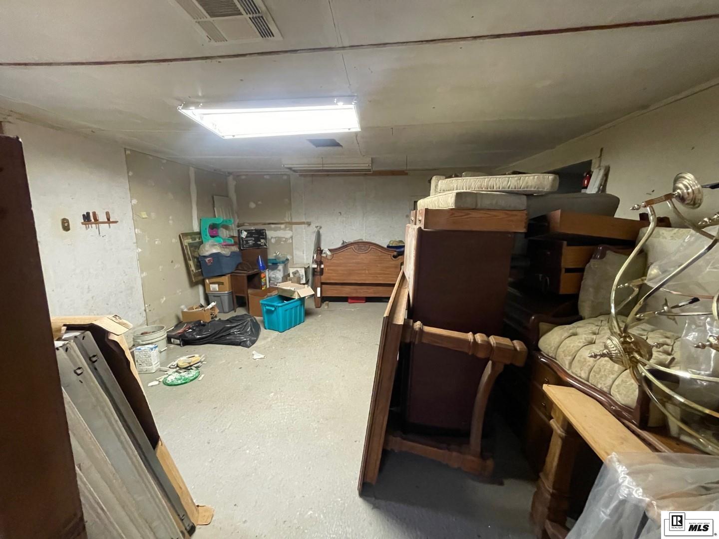 3600 Reddix Lane