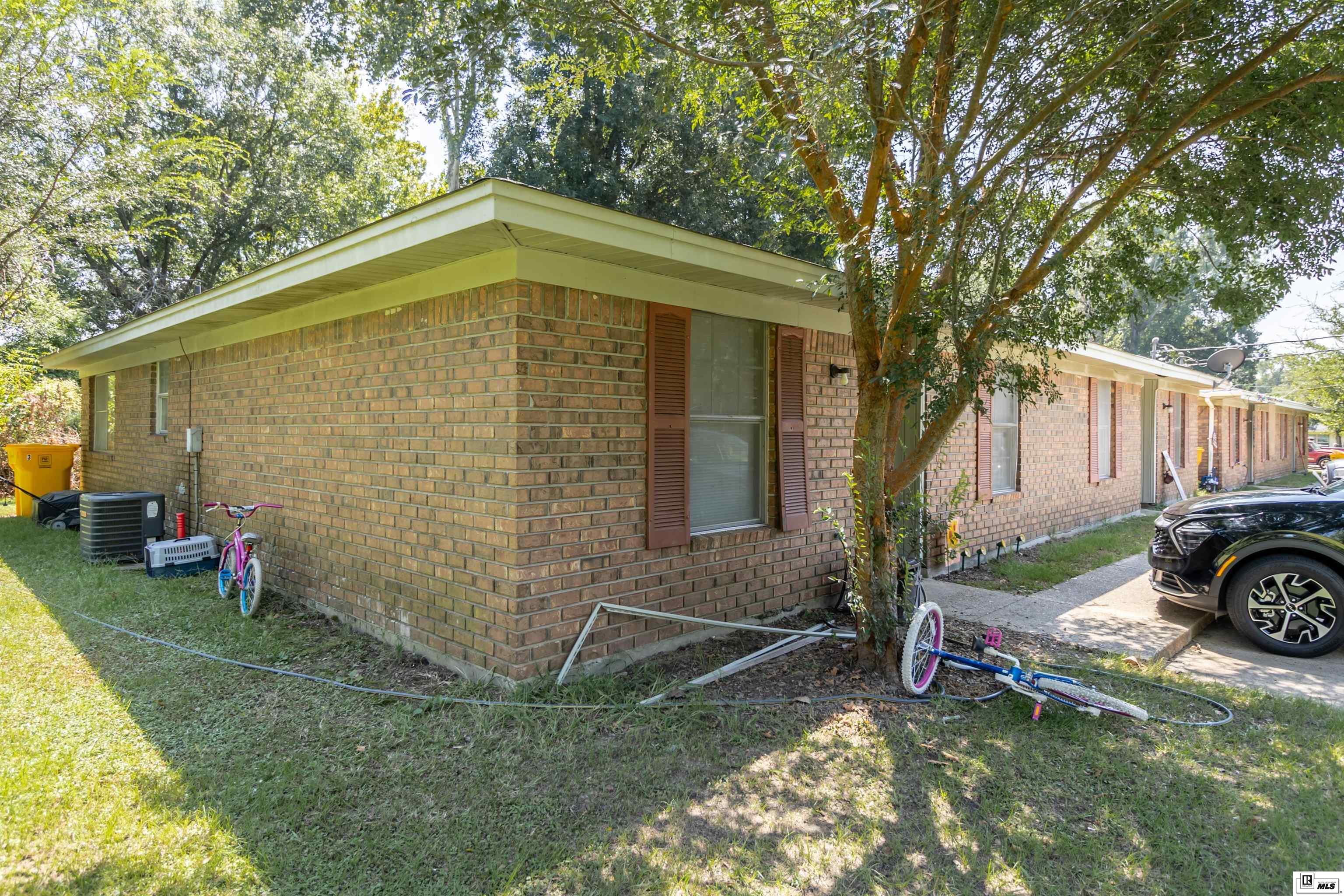 205 and 207 Clayton Drive 211 And 213 Clayton Drive