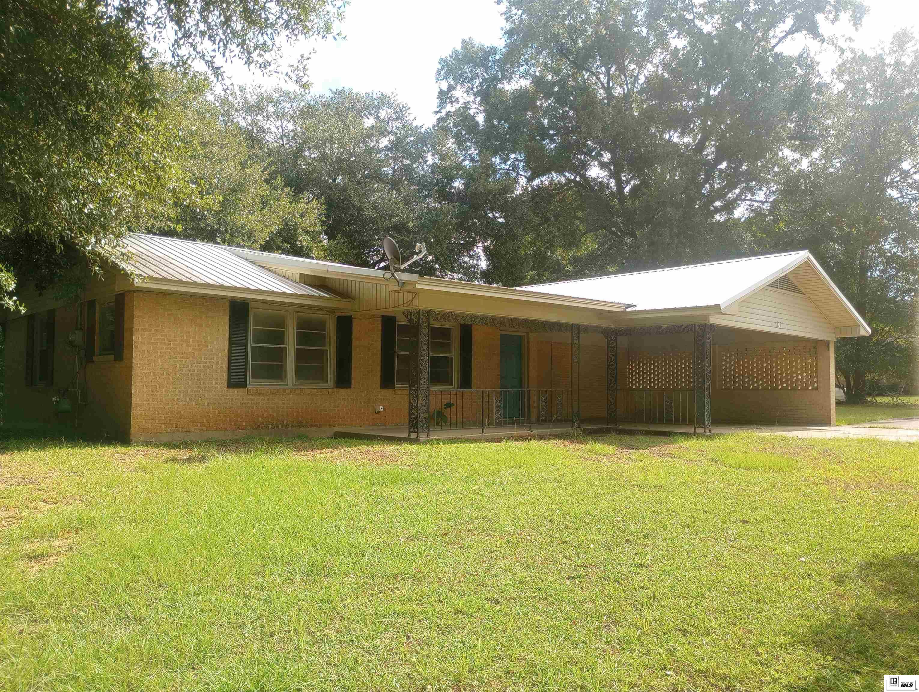 727 Collinston Road