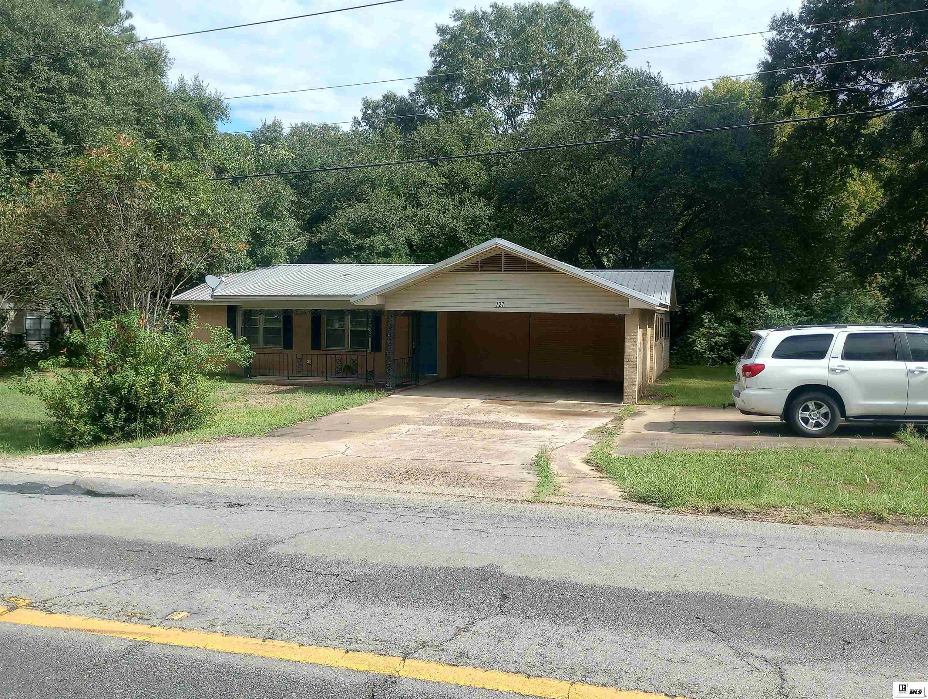 727 Collinston Road