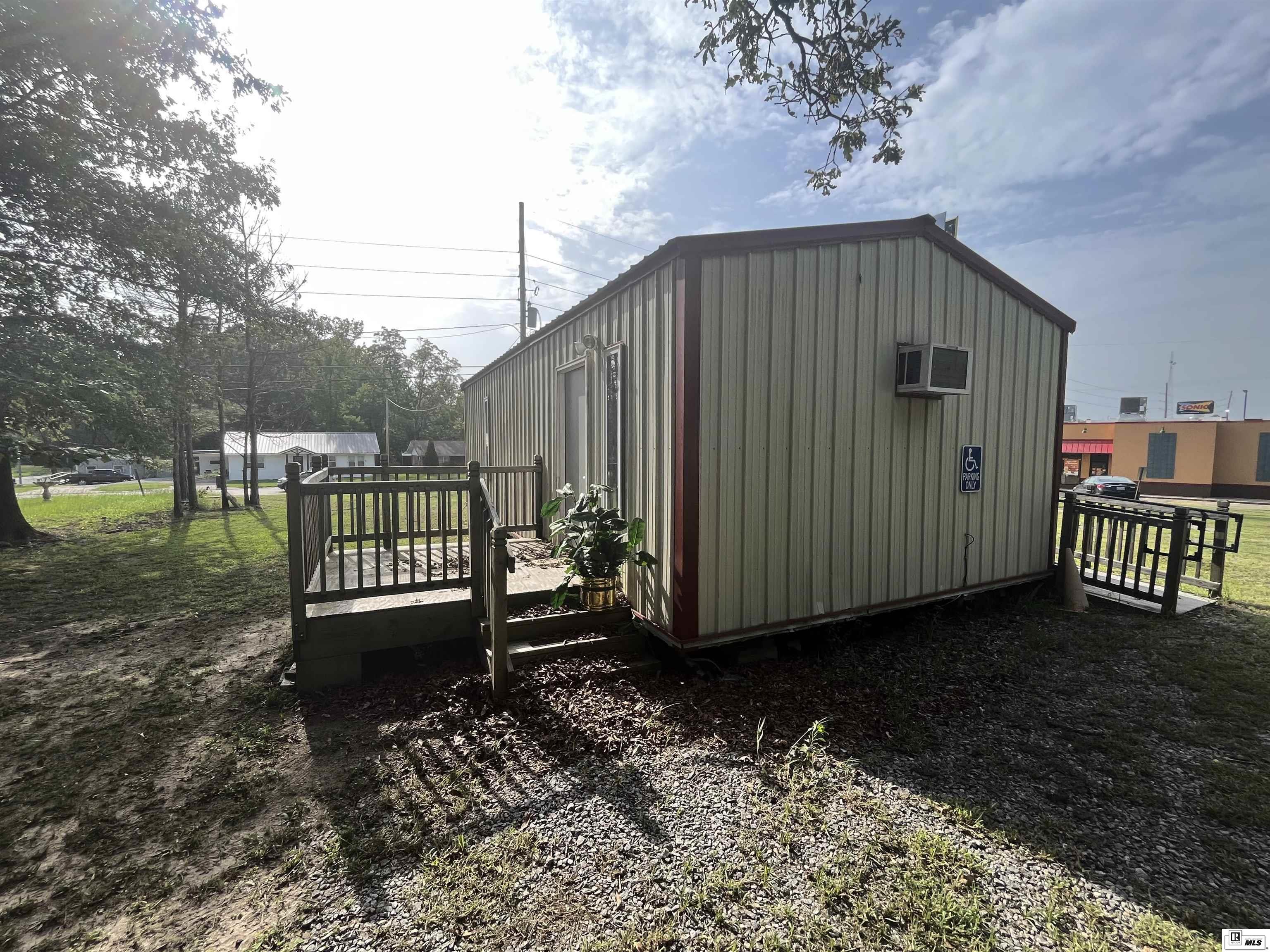 7215 Highway 165