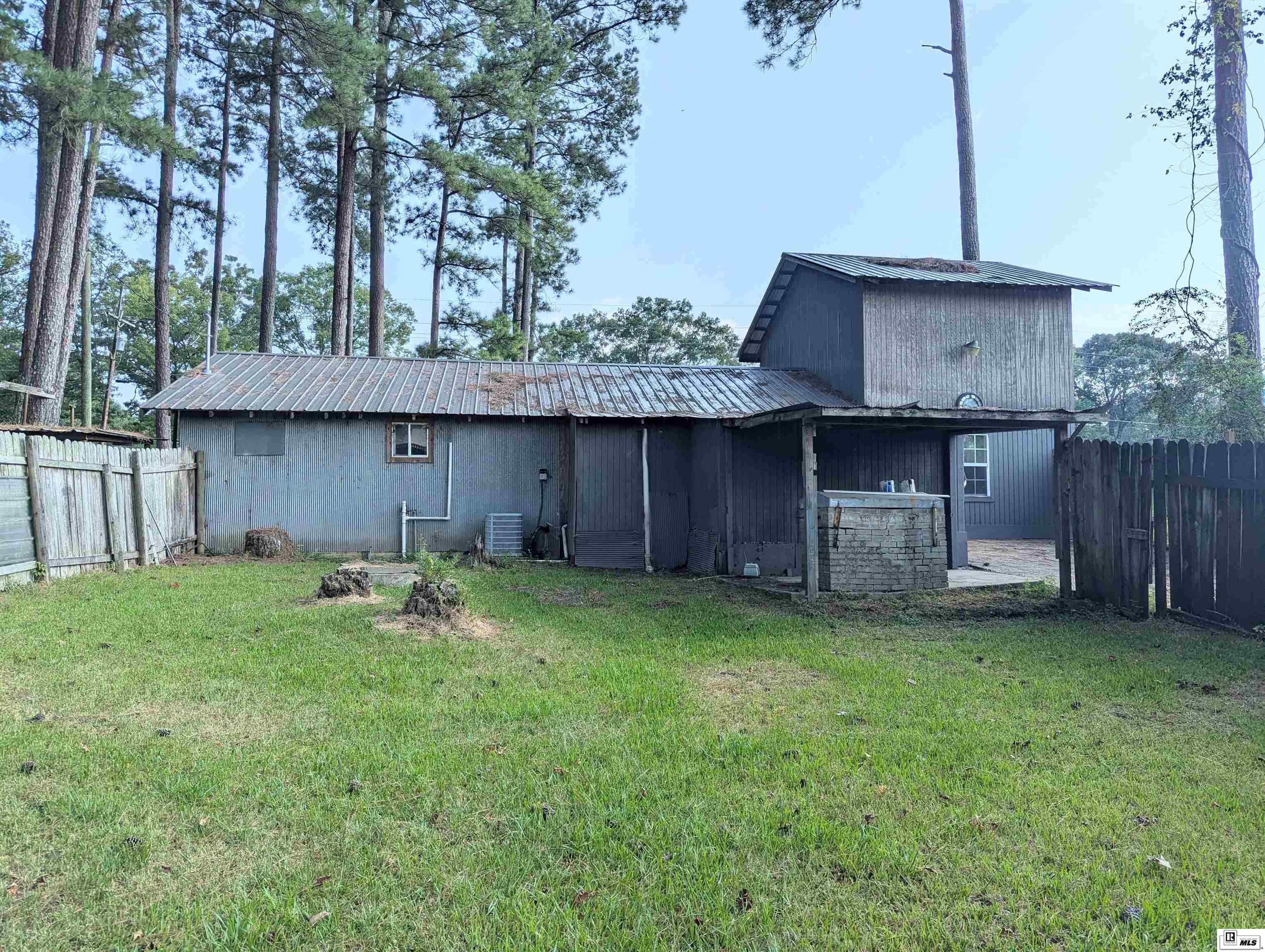 3587 Highway 2 Alt