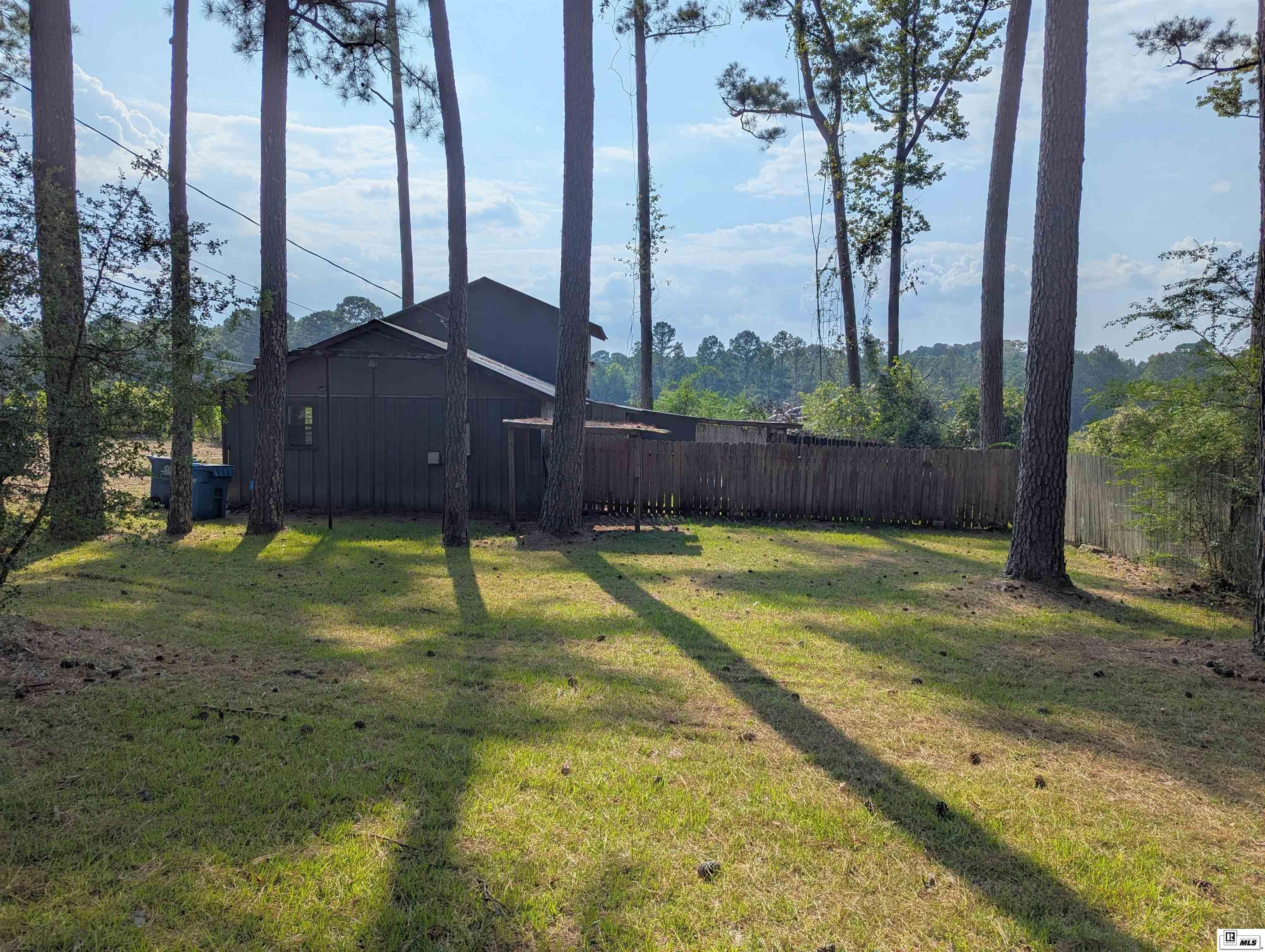 3587 Highway 2 Alt