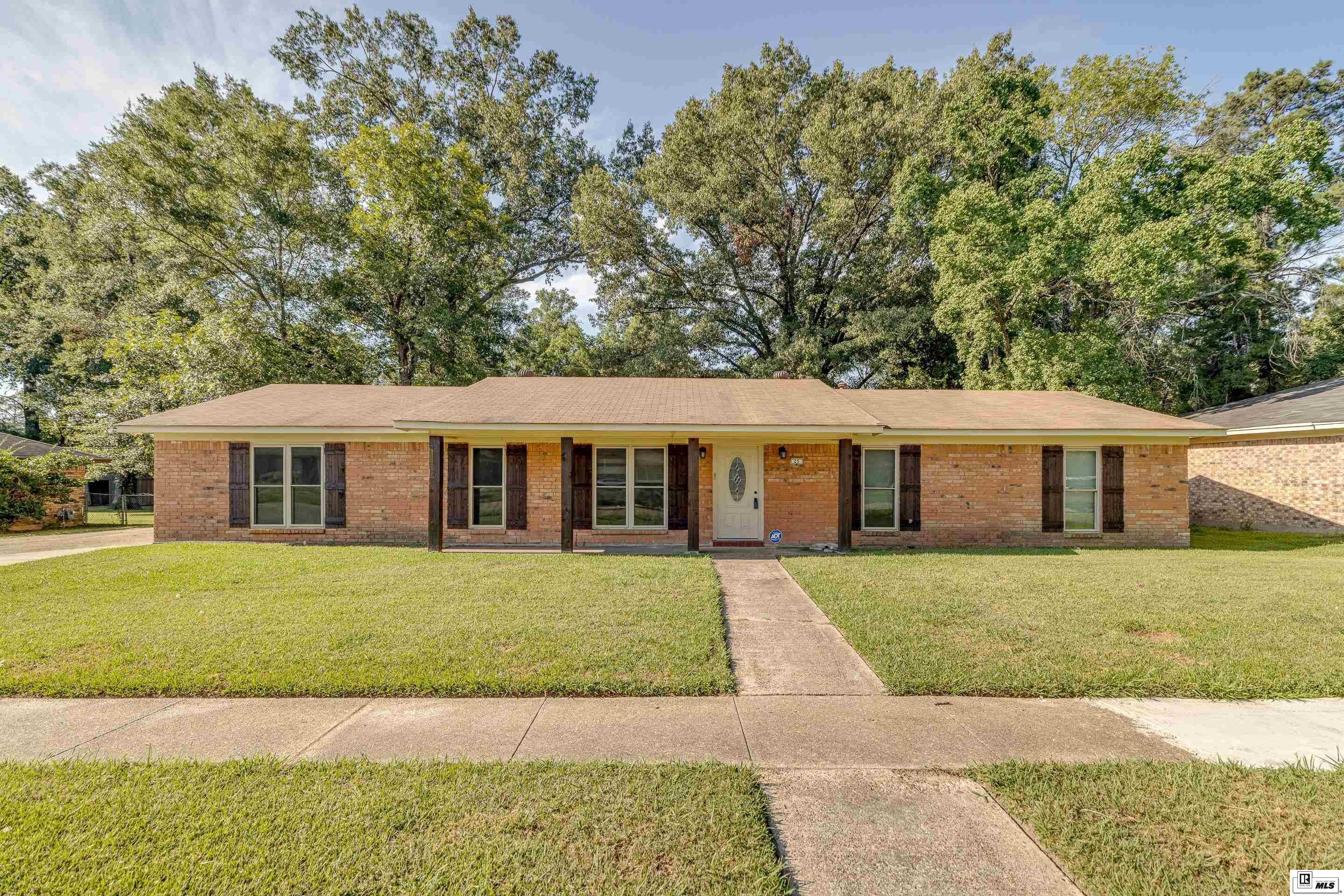 25 Elmwood Drive