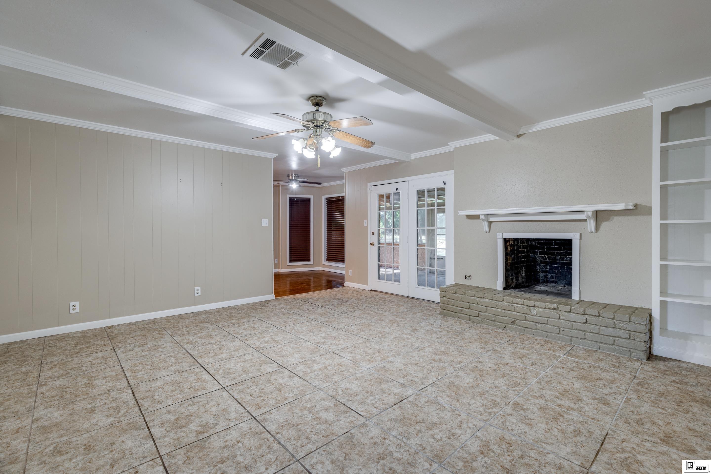 25 Elmwood Drive