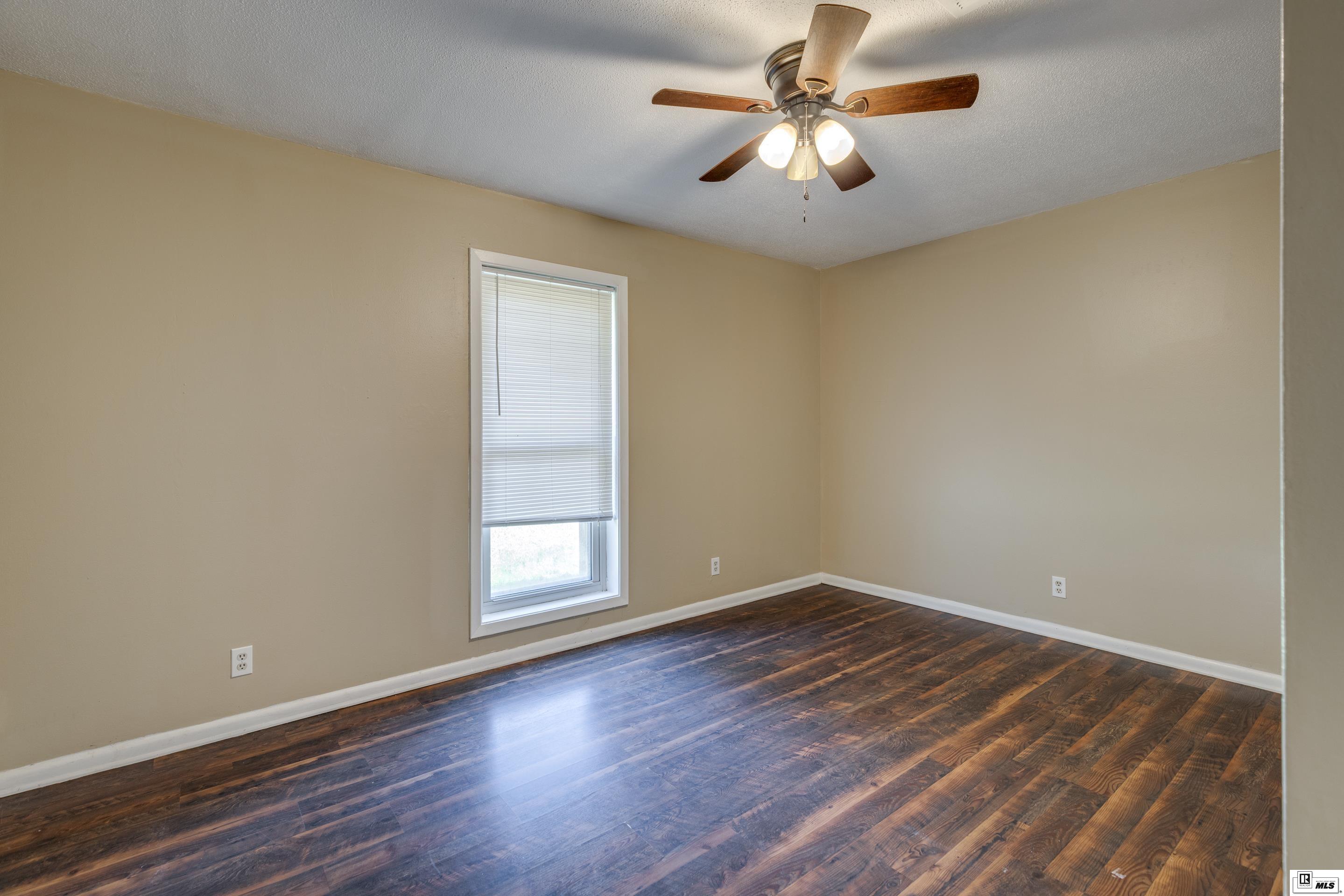 25 Elmwood Drive