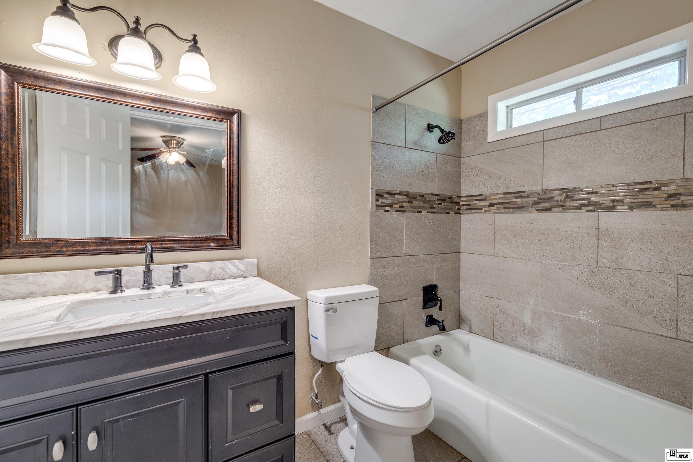 25 Elmwood Drive