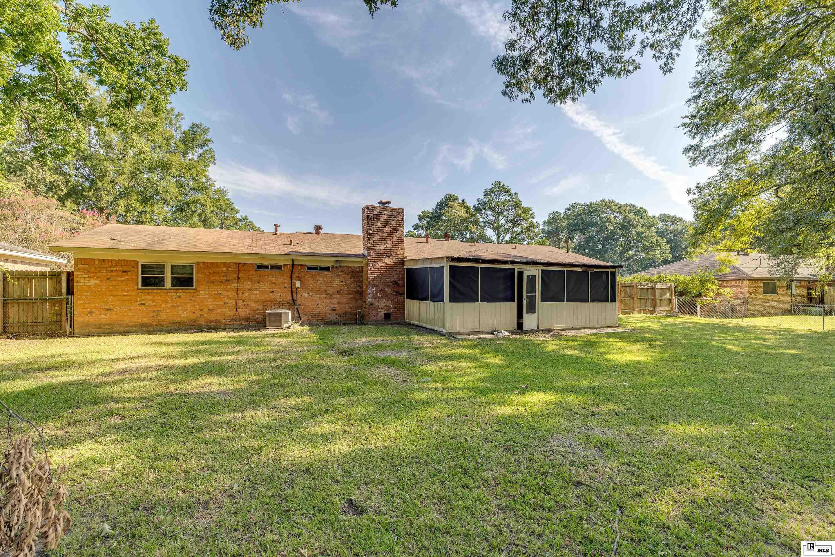 25 Elmwood Drive