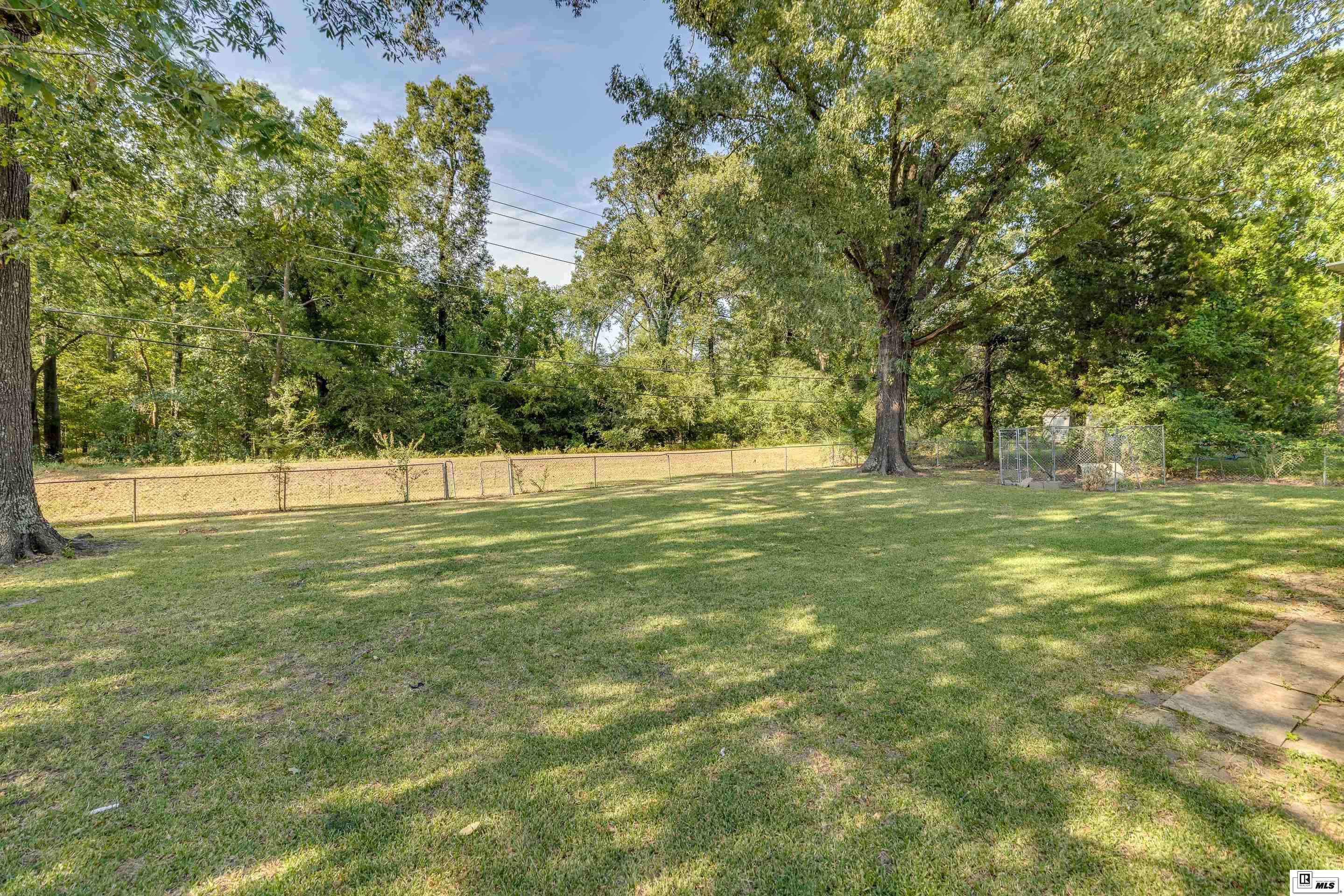 25 Elmwood Drive