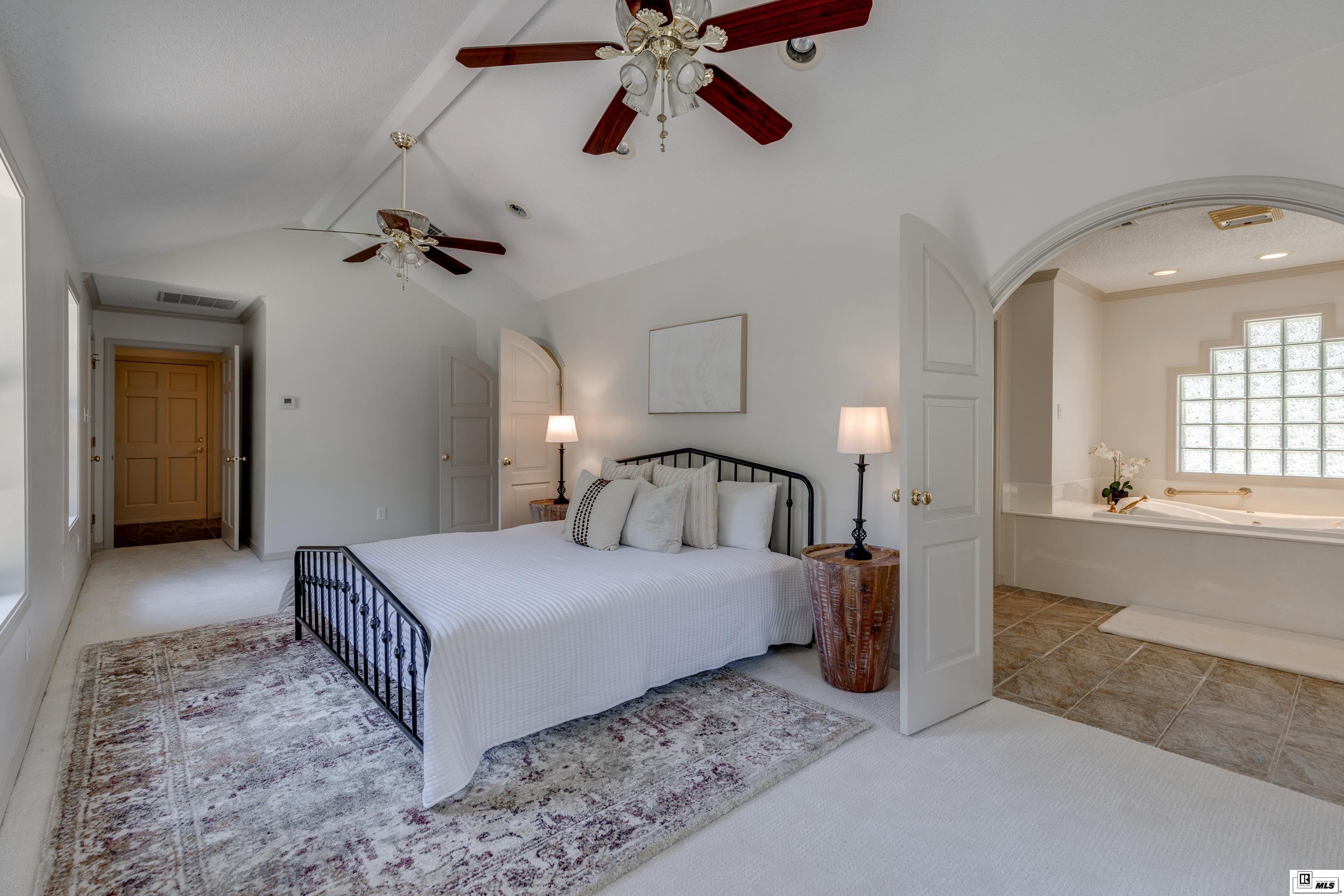 2809 River Oaks Drive