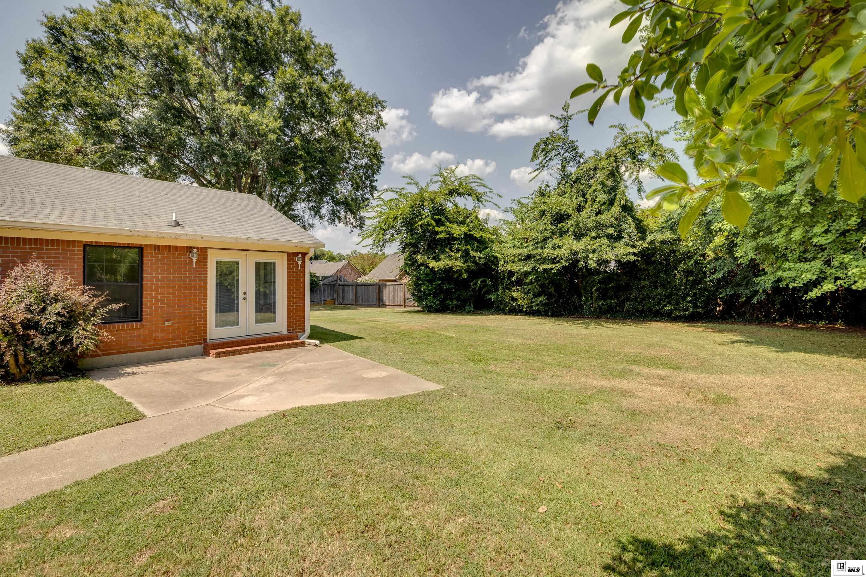 2809 River Oaks Drive