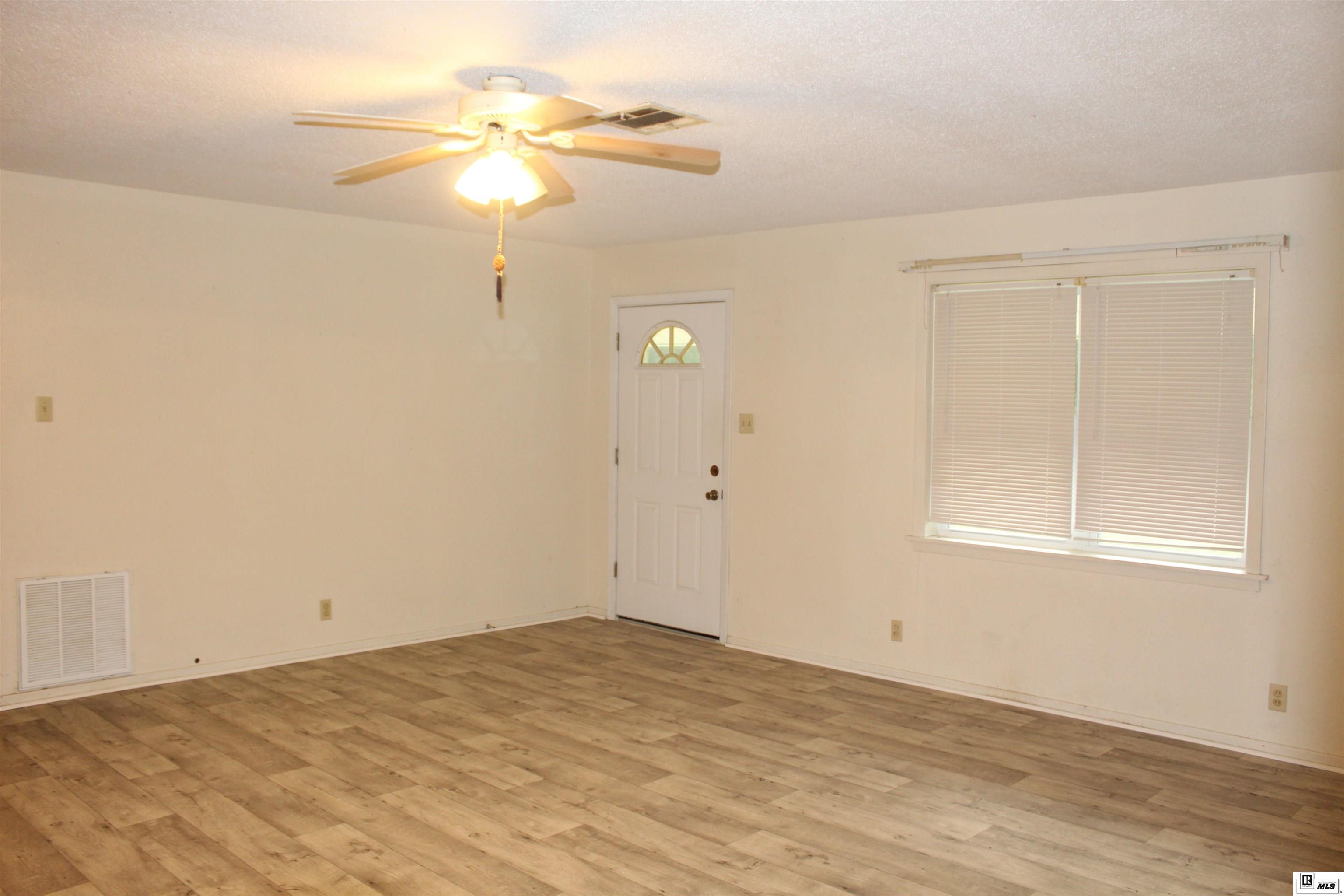 2832 Highway 594