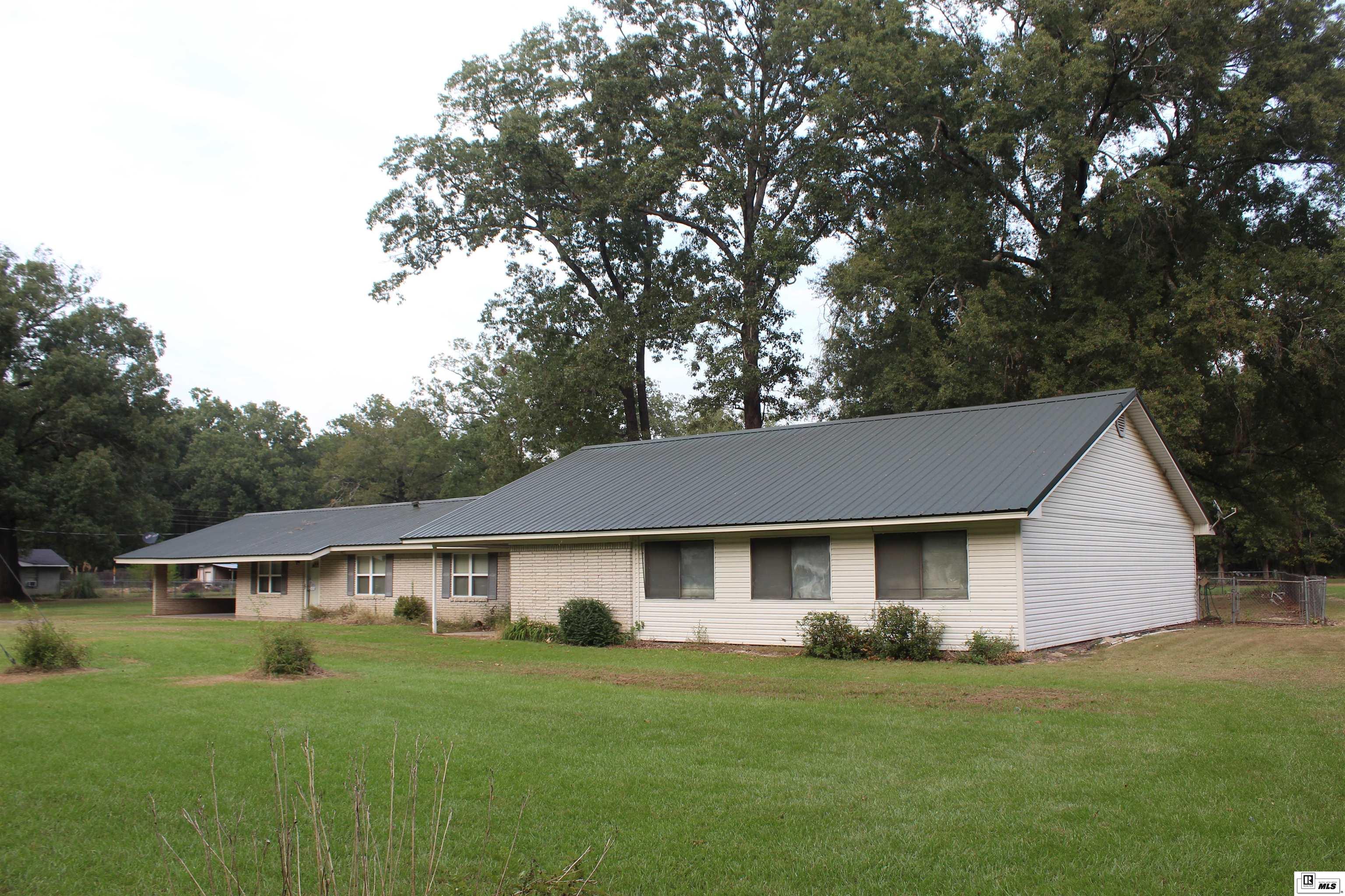 2832 Highway 594