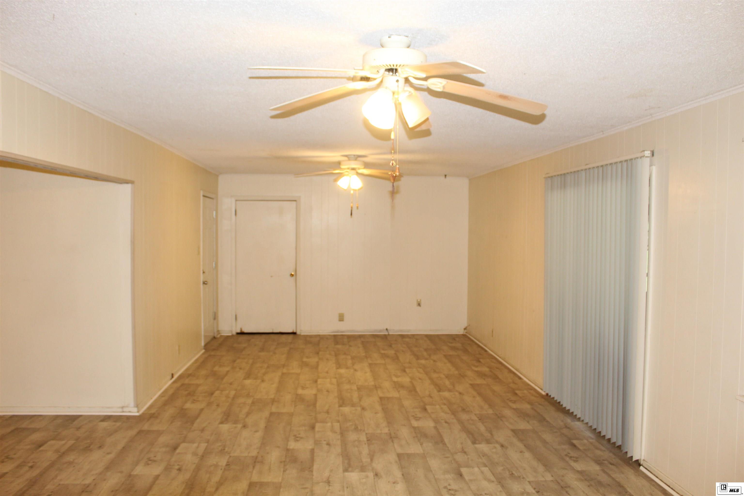 2832 Highway 594