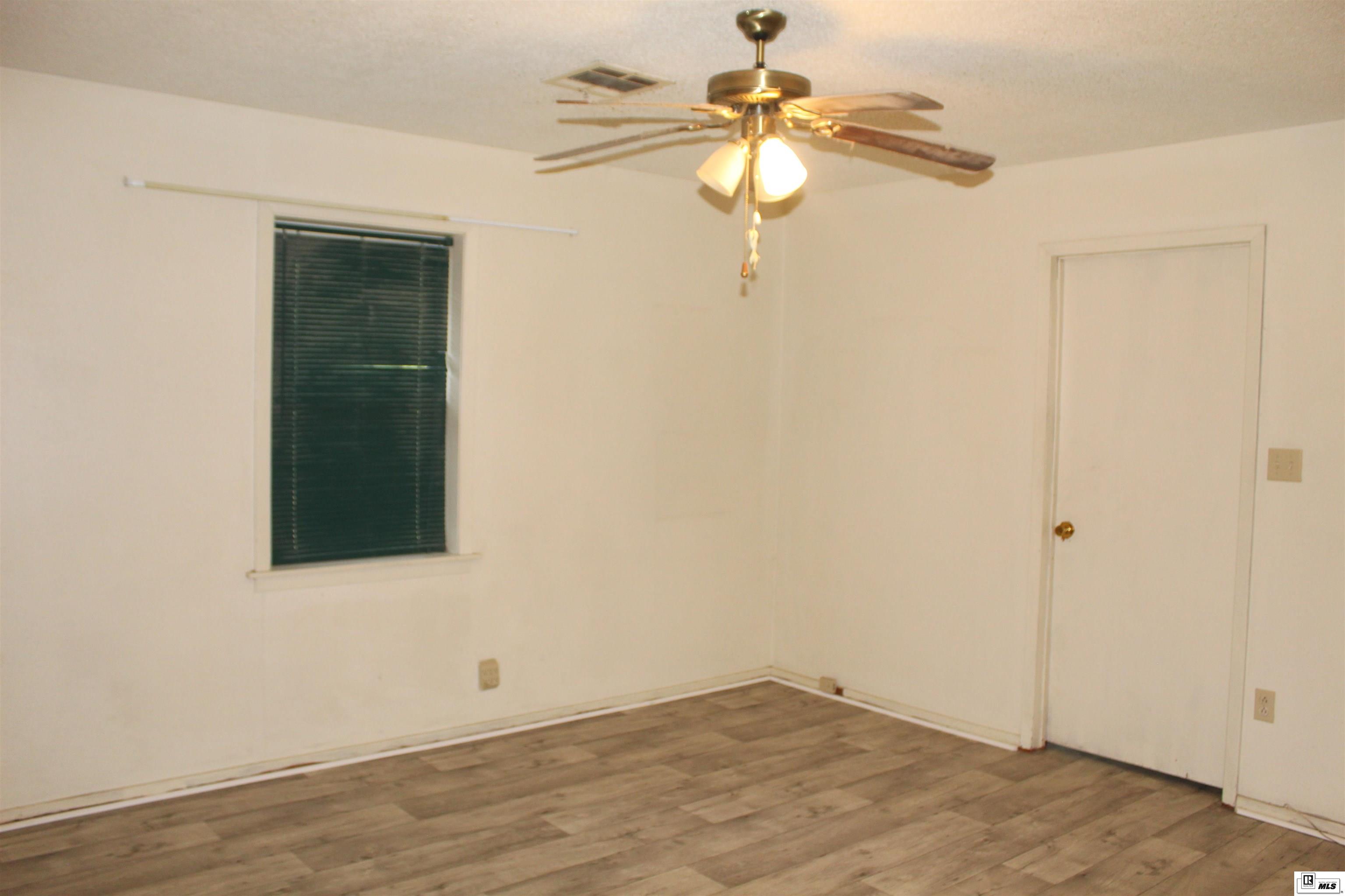 2832 Highway 594