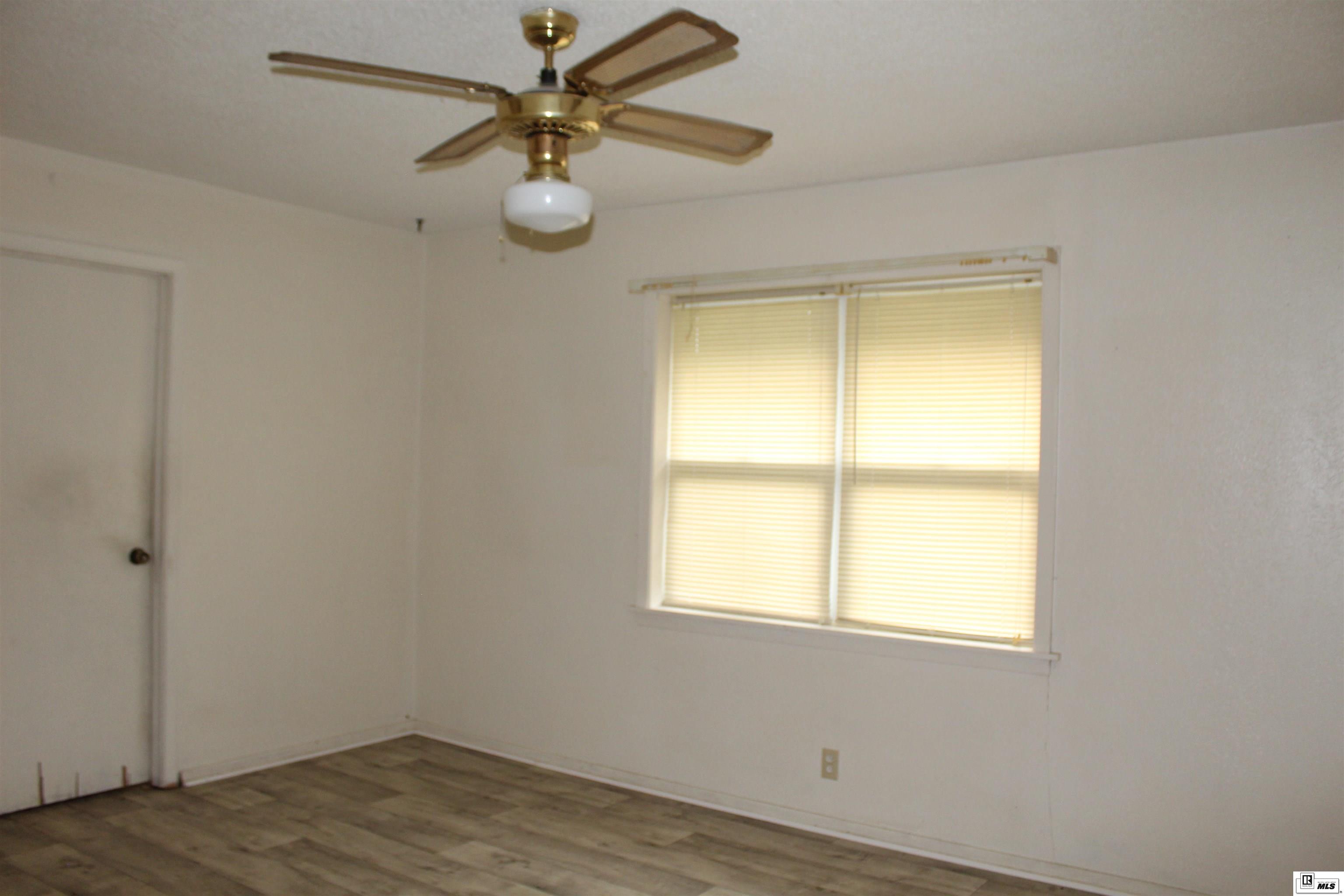 2832 Highway 594