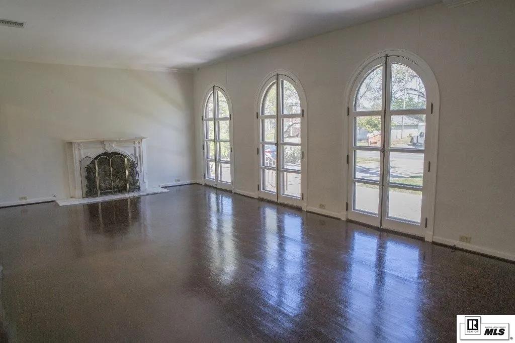 1401 3rd  Street