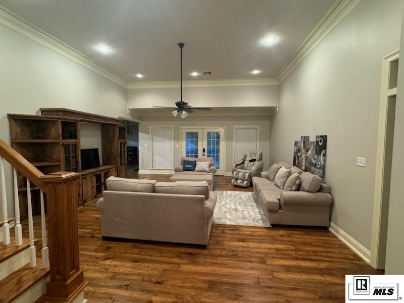 132 Creekside Drive