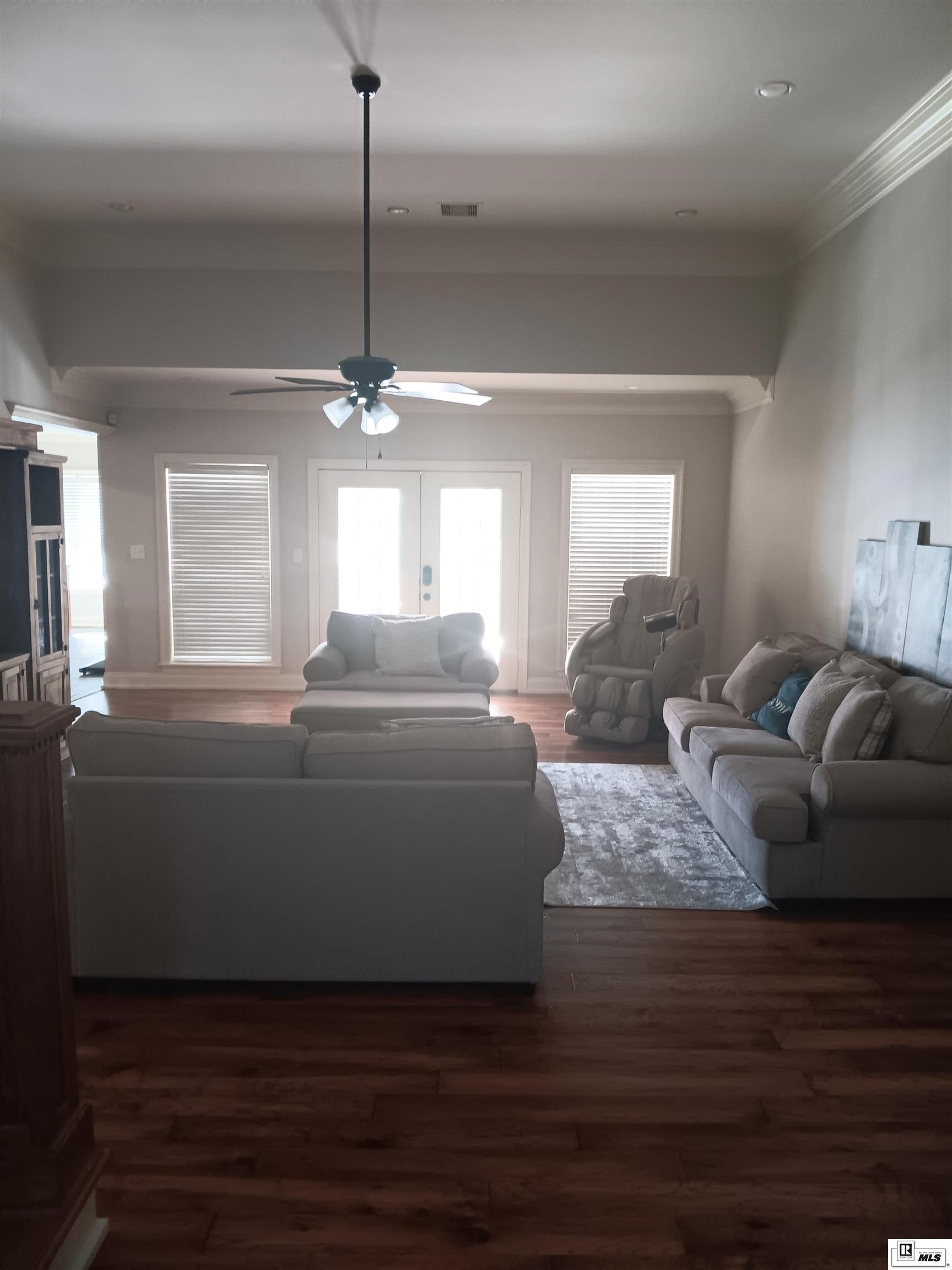 132 Creekside Drive