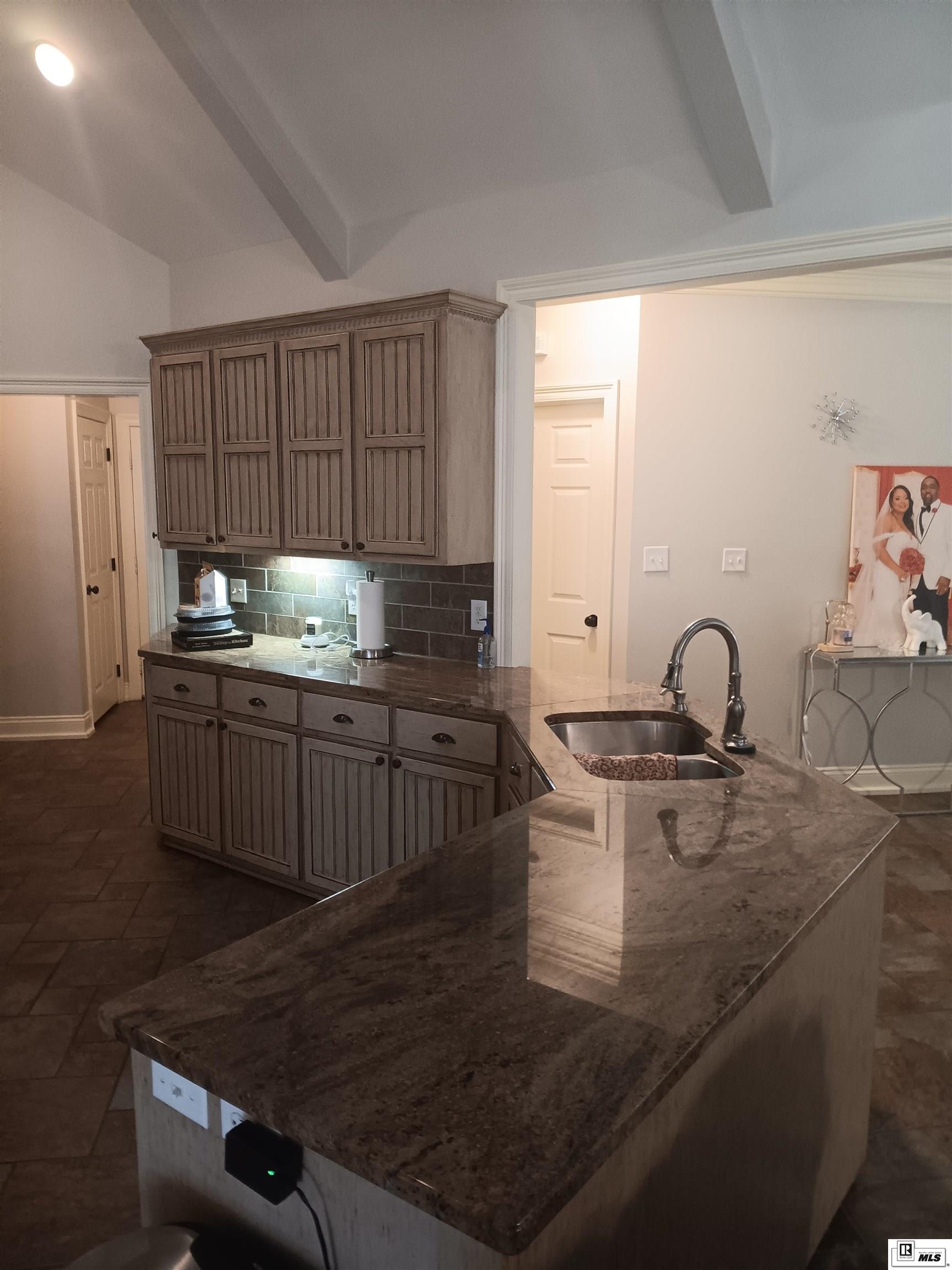 132 Creekside Drive