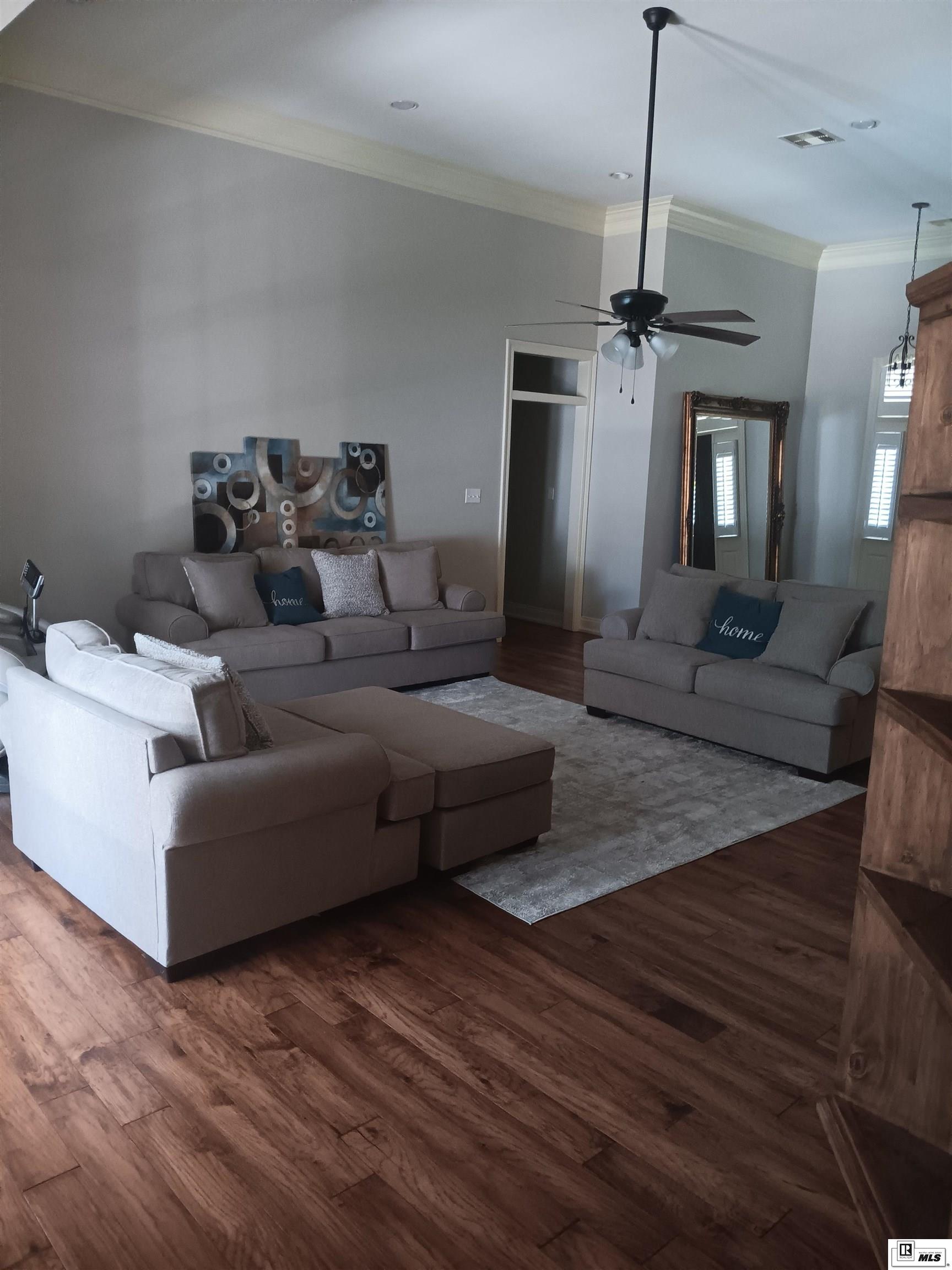 132 Creekside Drive