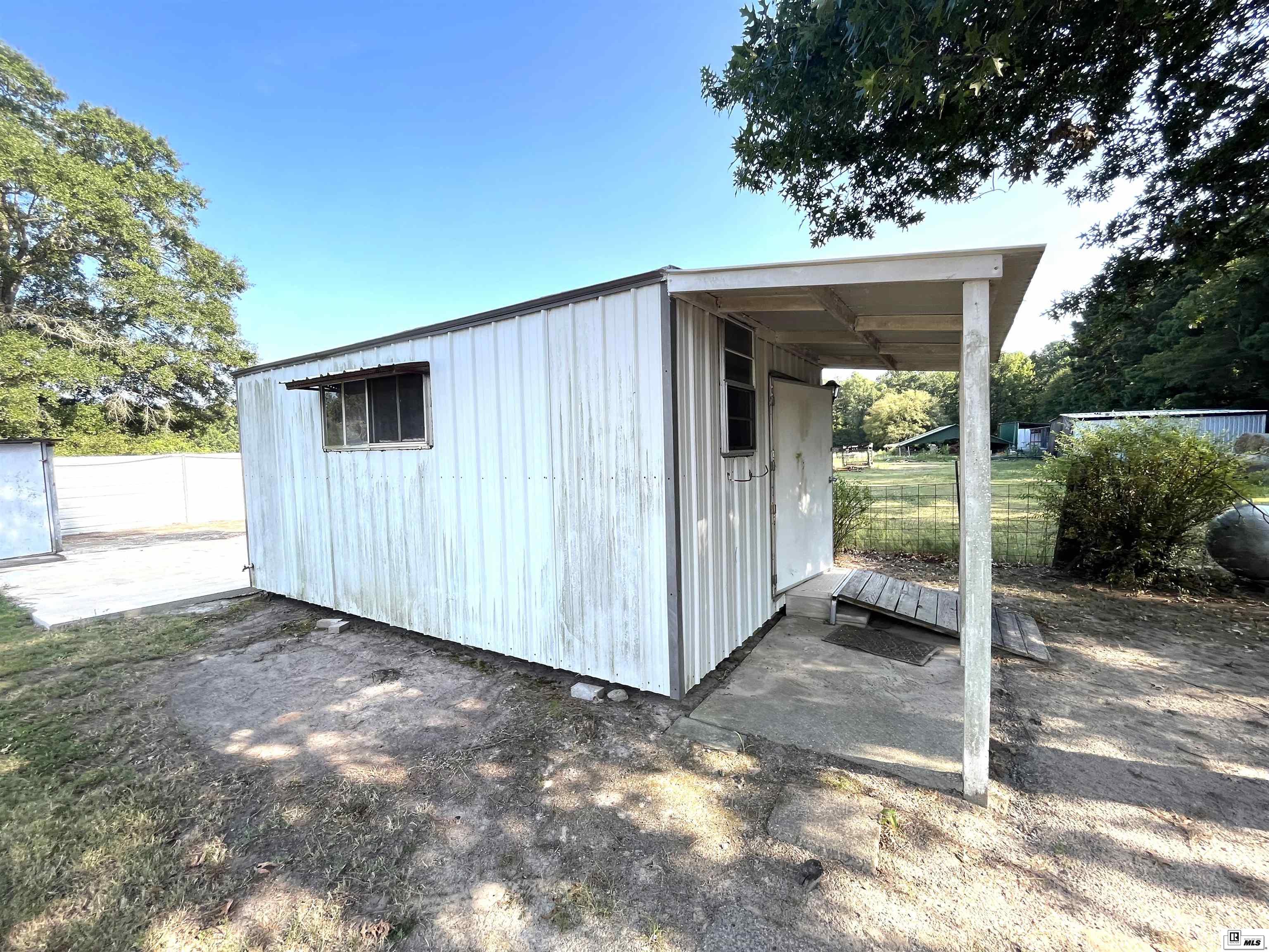 155 Twin Oaks Lane